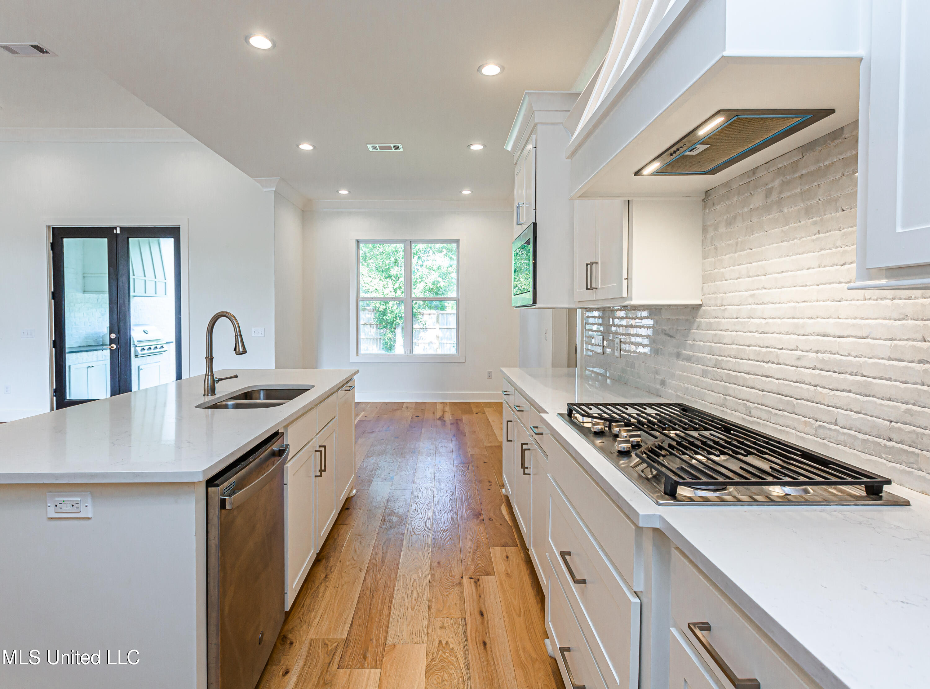 104 First Colony Boulevard