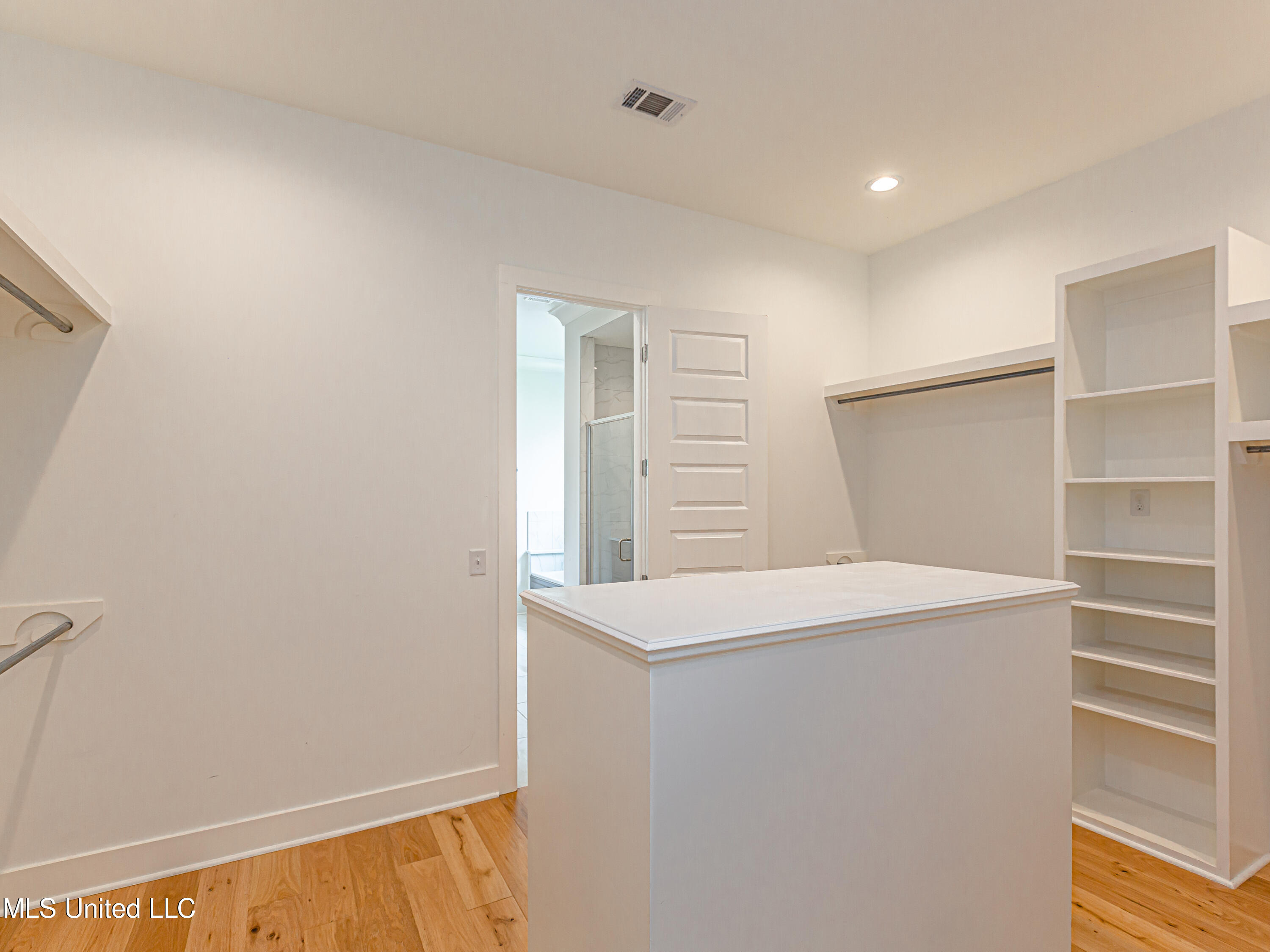 104 First Colony Boulevard