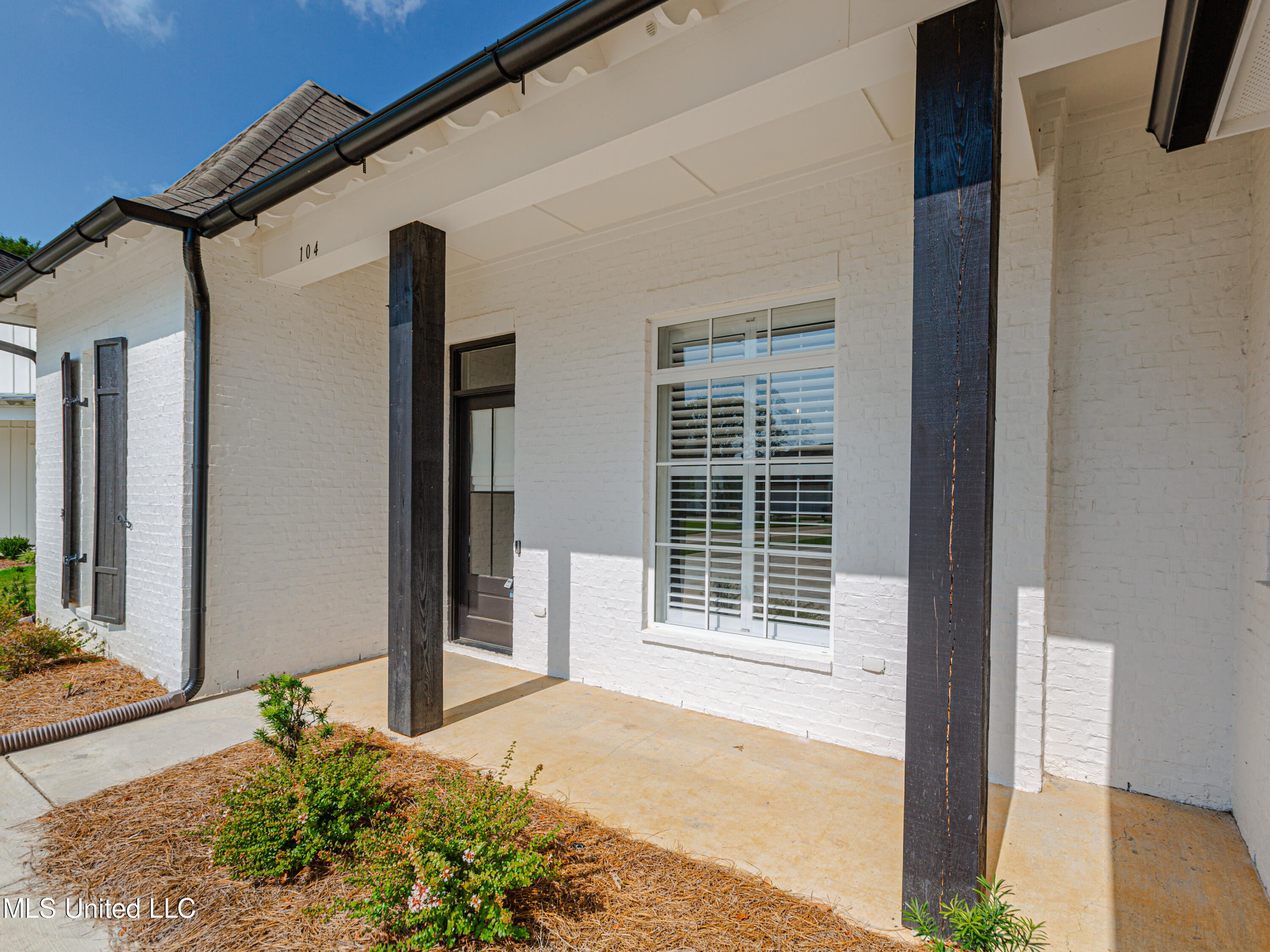 104 First Colony Boulevard