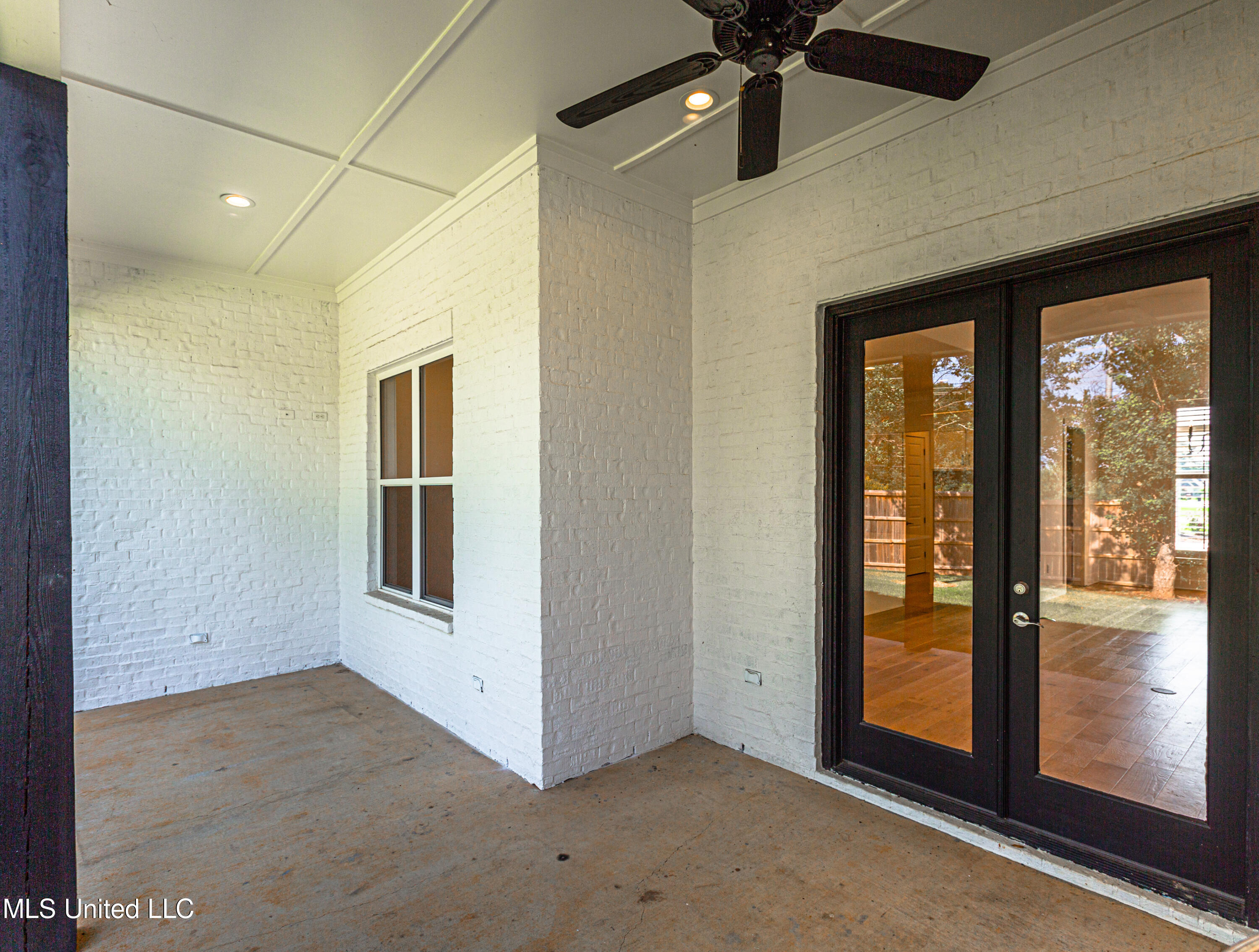 104 First Colony Boulevard