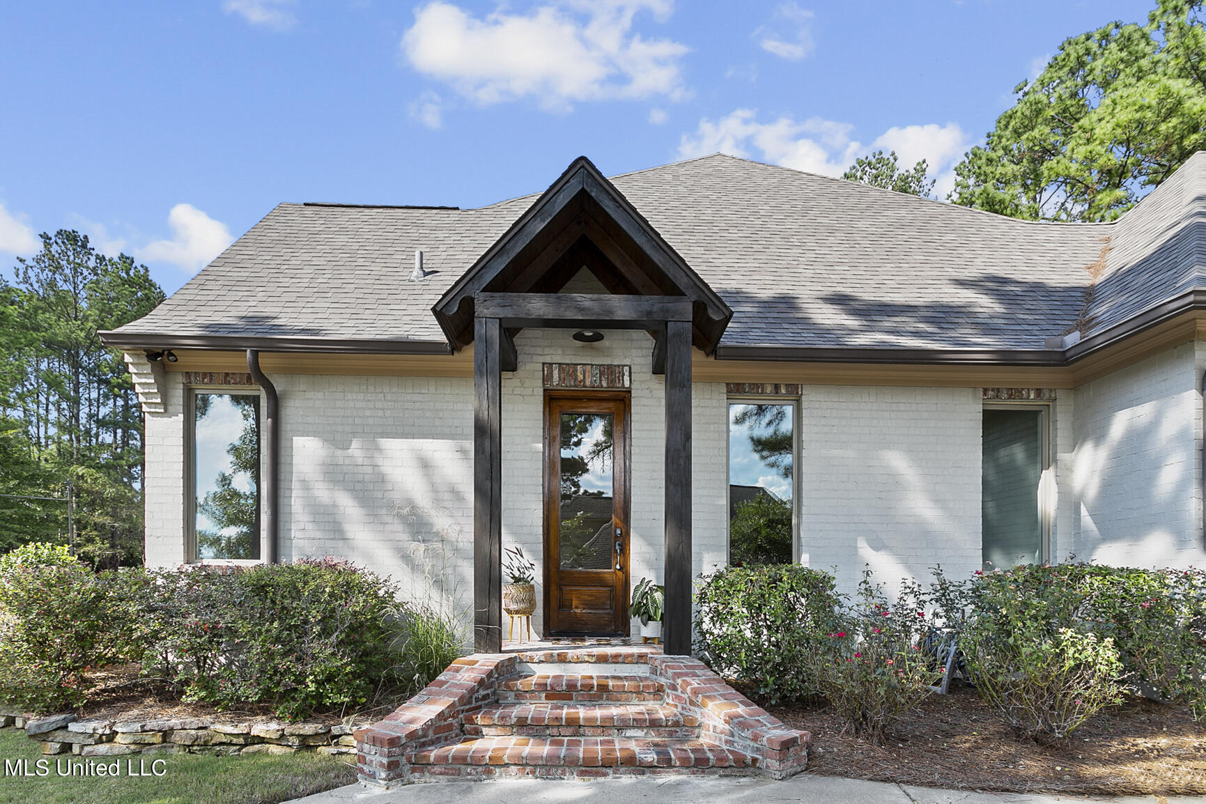 101 Lake Village Drive