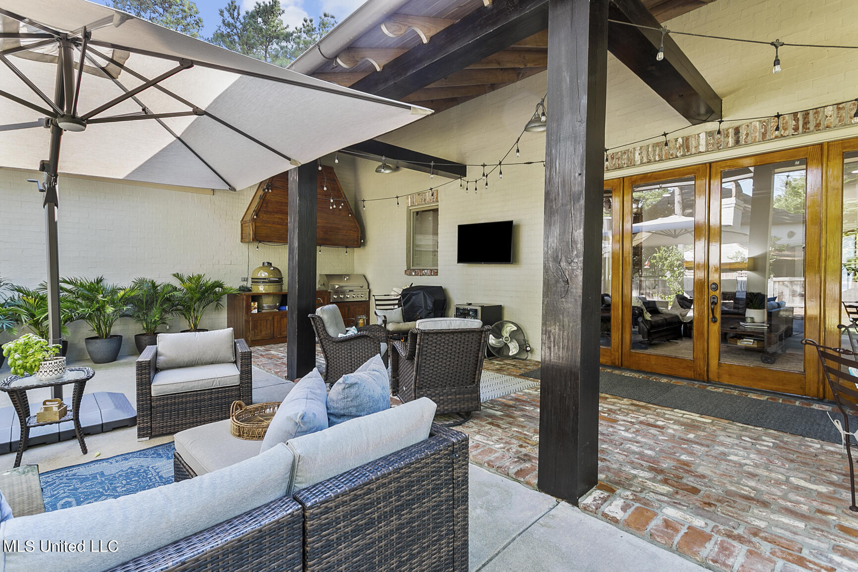 101 Lake Village Drive