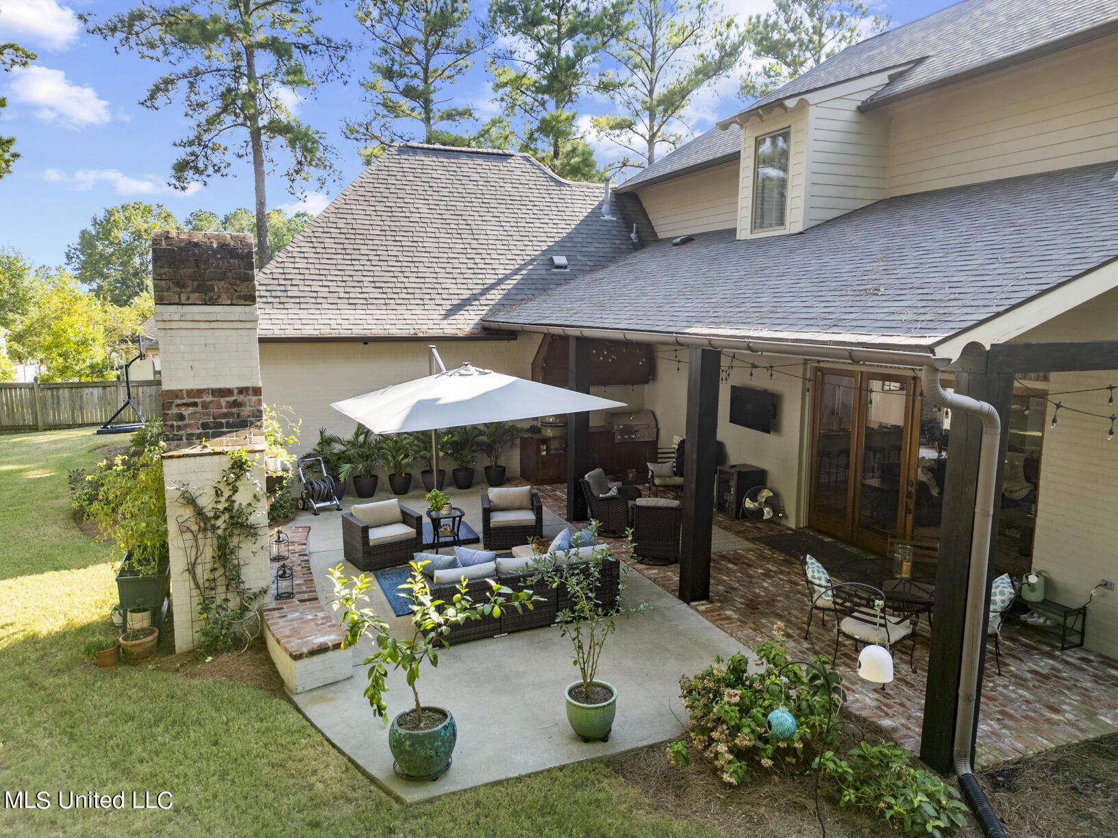 101 Lake Village Drive