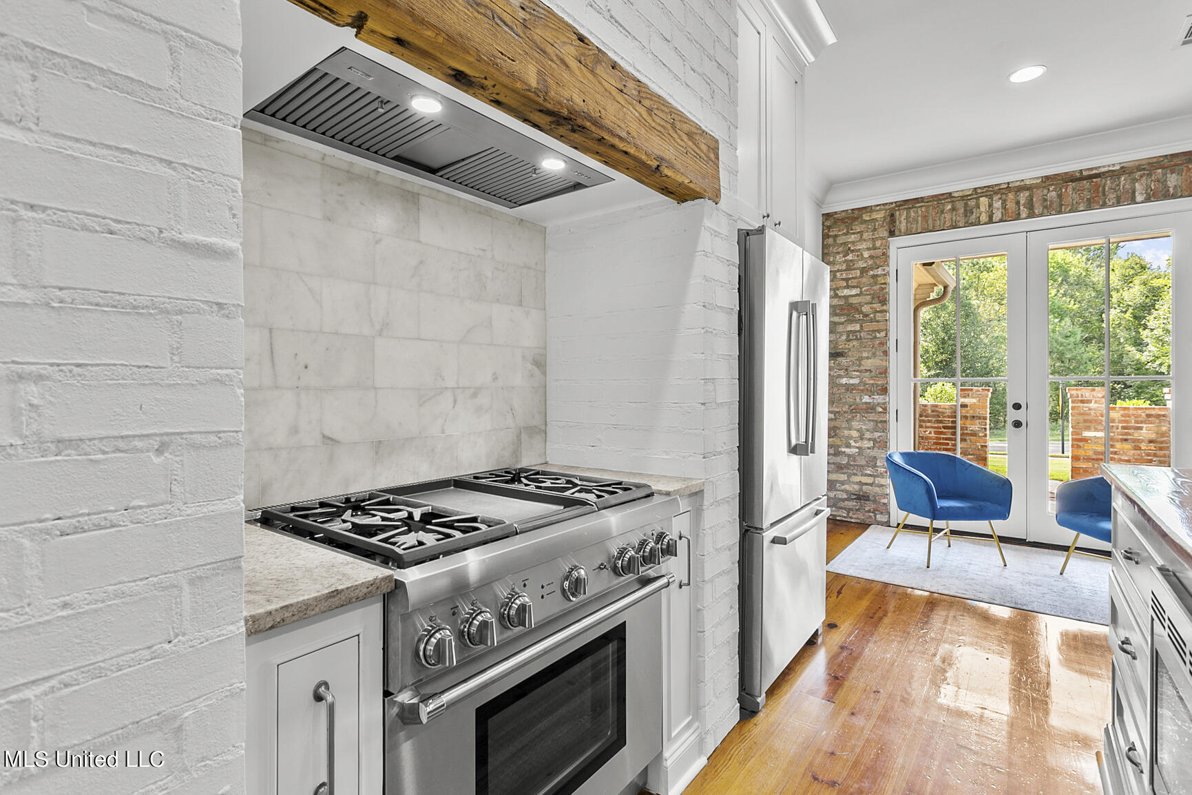 101 Lake Village Drive