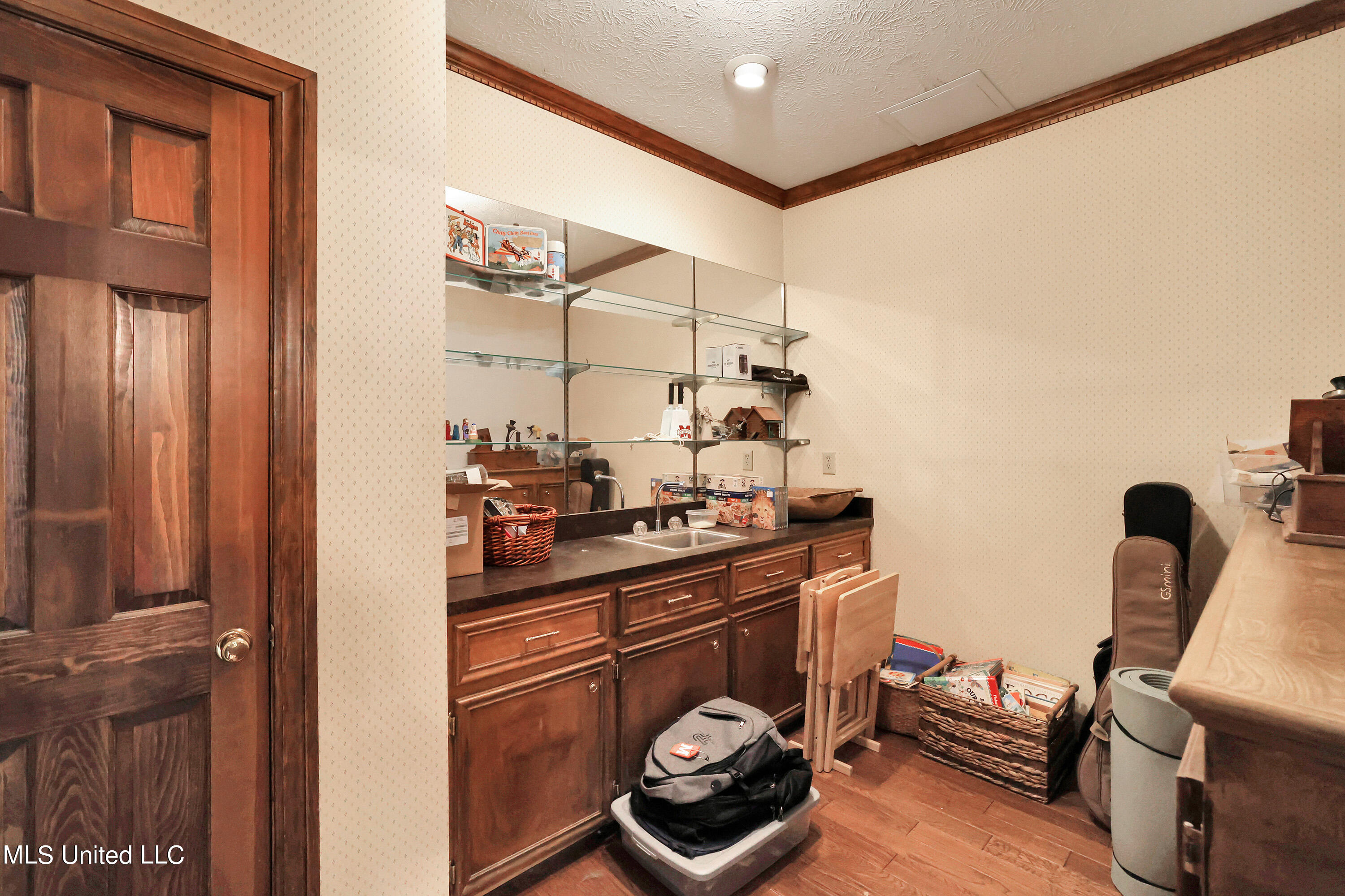 506 Windy Ridge Lane
