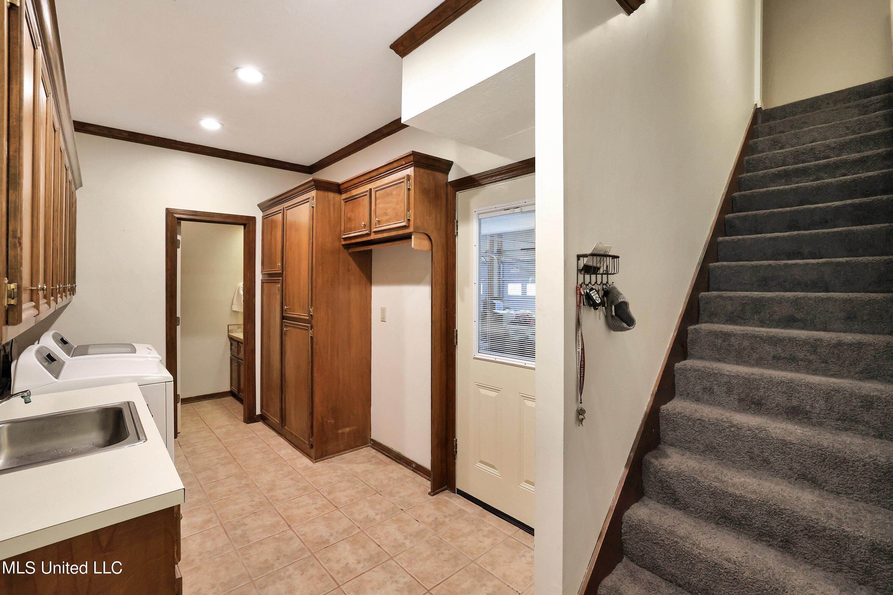 506 Windy Ridge Lane