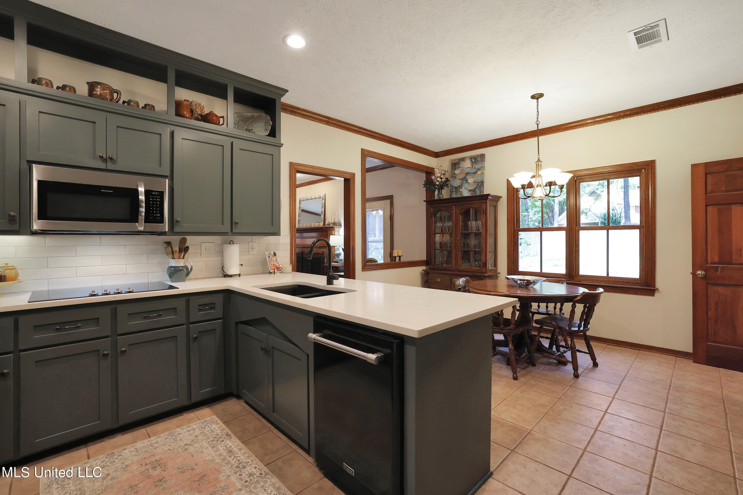 506 Windy Ridge Lane