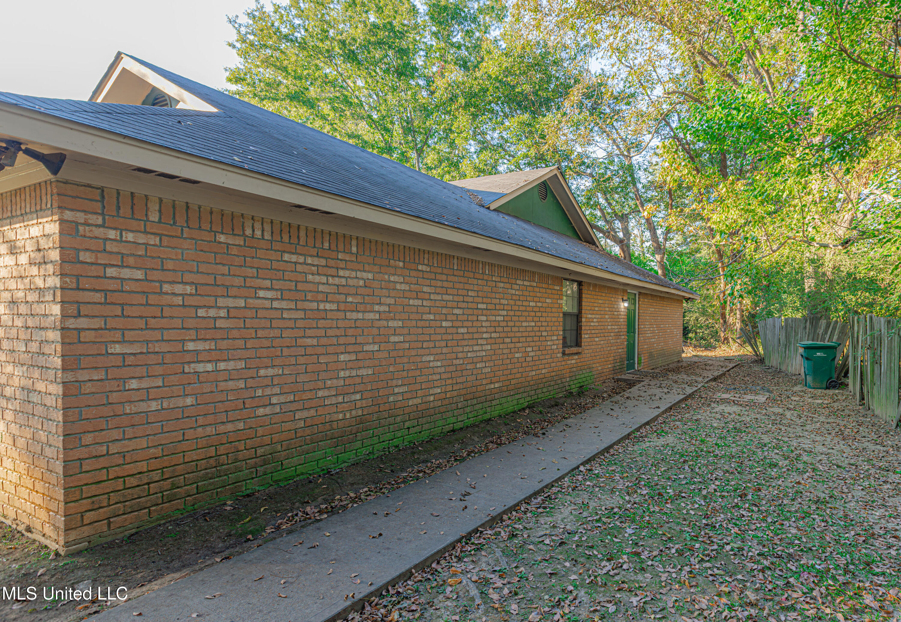 399 Cauthen Street