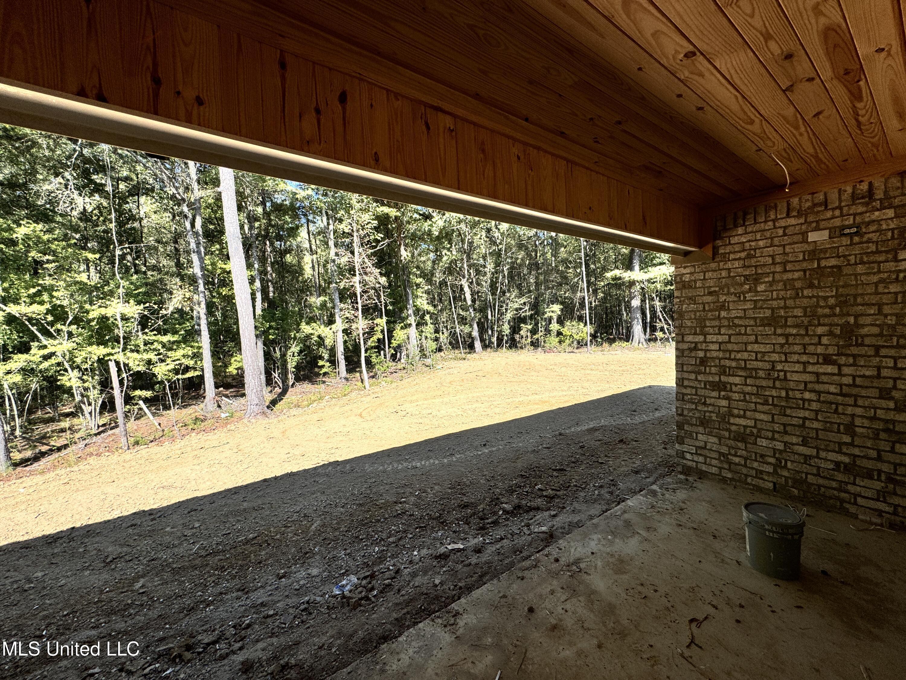 733 Magnolia Point Circle