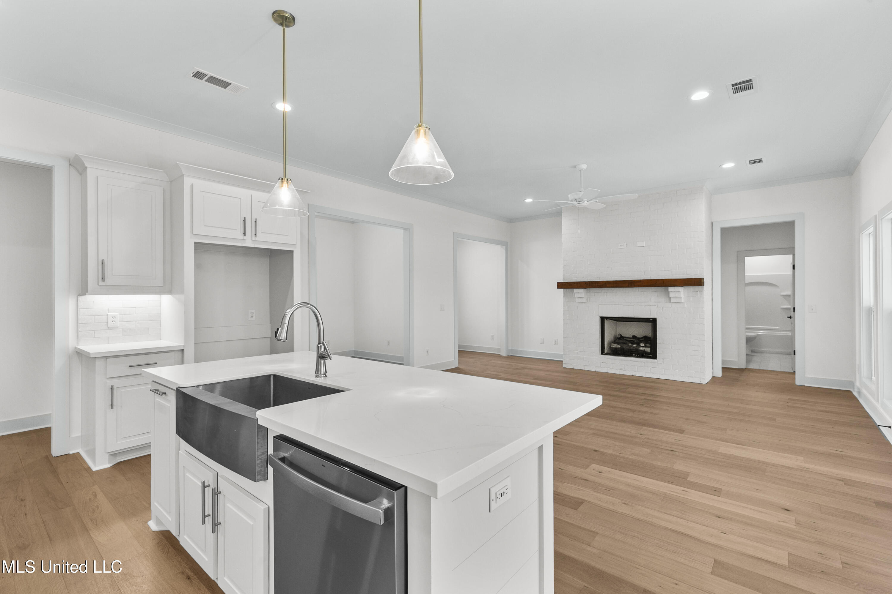 204 Harvest View Place