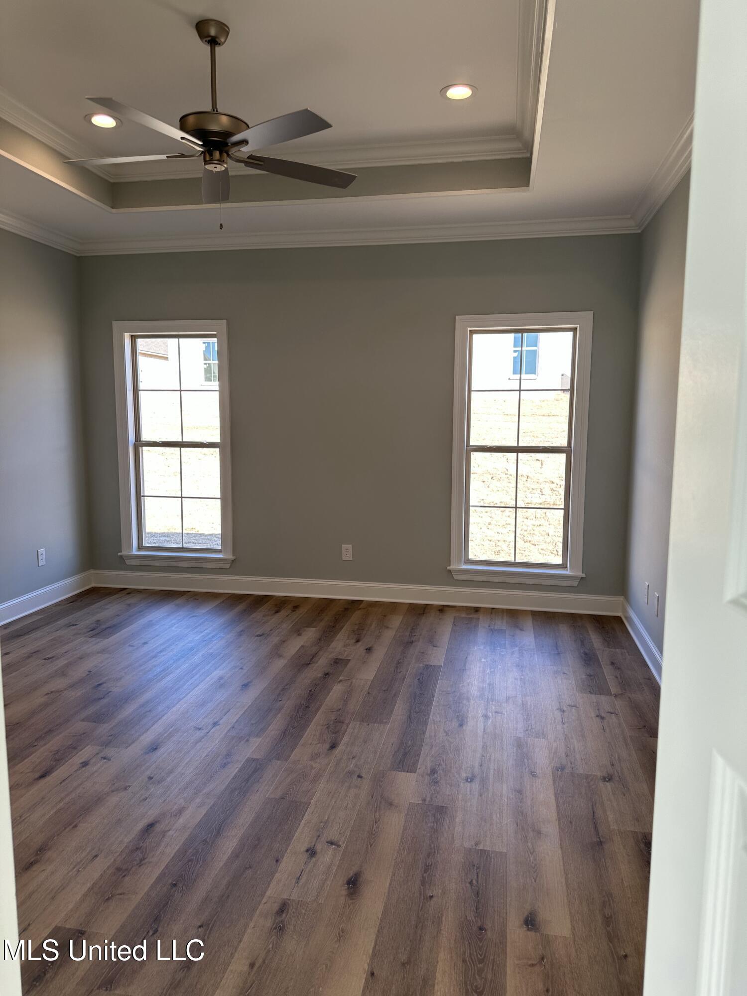 300 Chapel Crest Cove