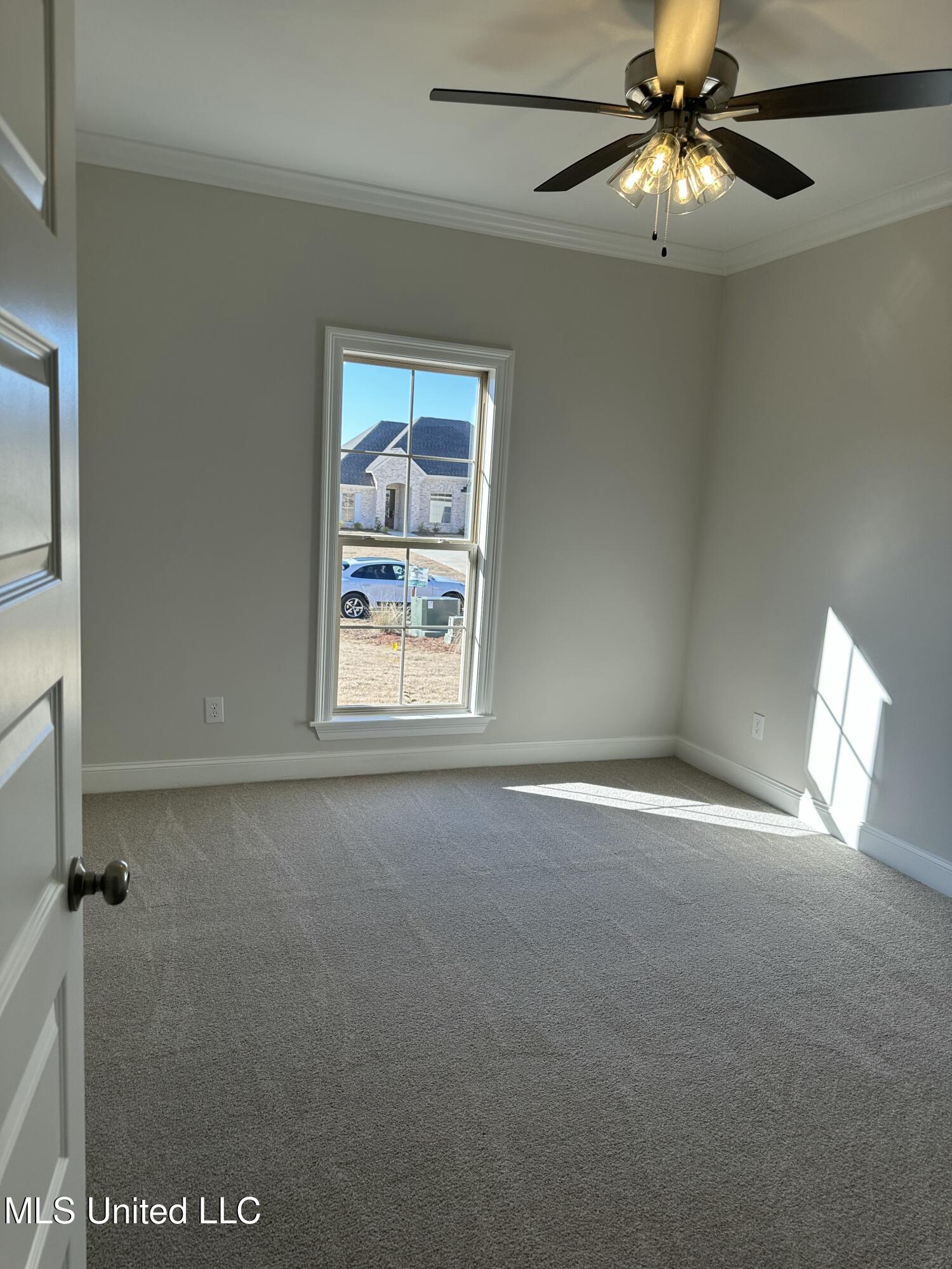 300 Chapel Crest Cove