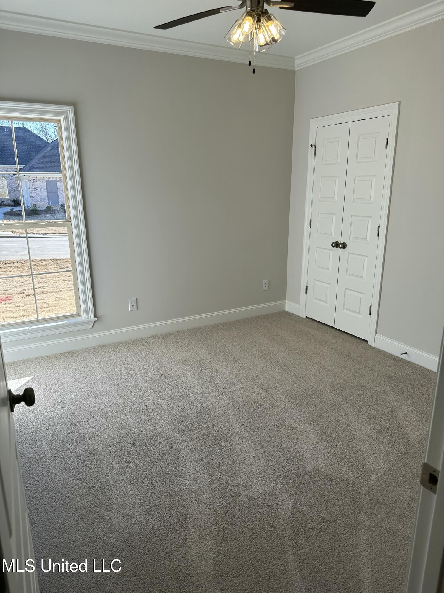 300 Chapel Crest Cove