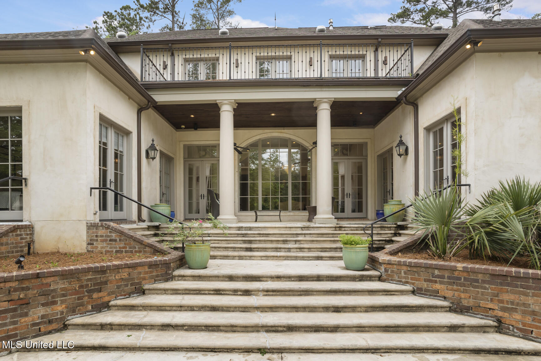 104 Summer Lake Drive