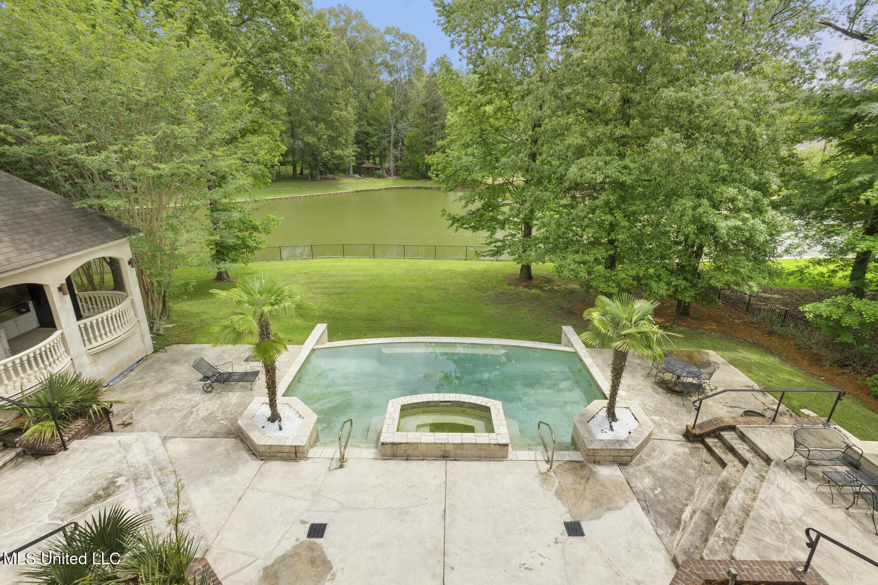 104 Summer Lake Drive