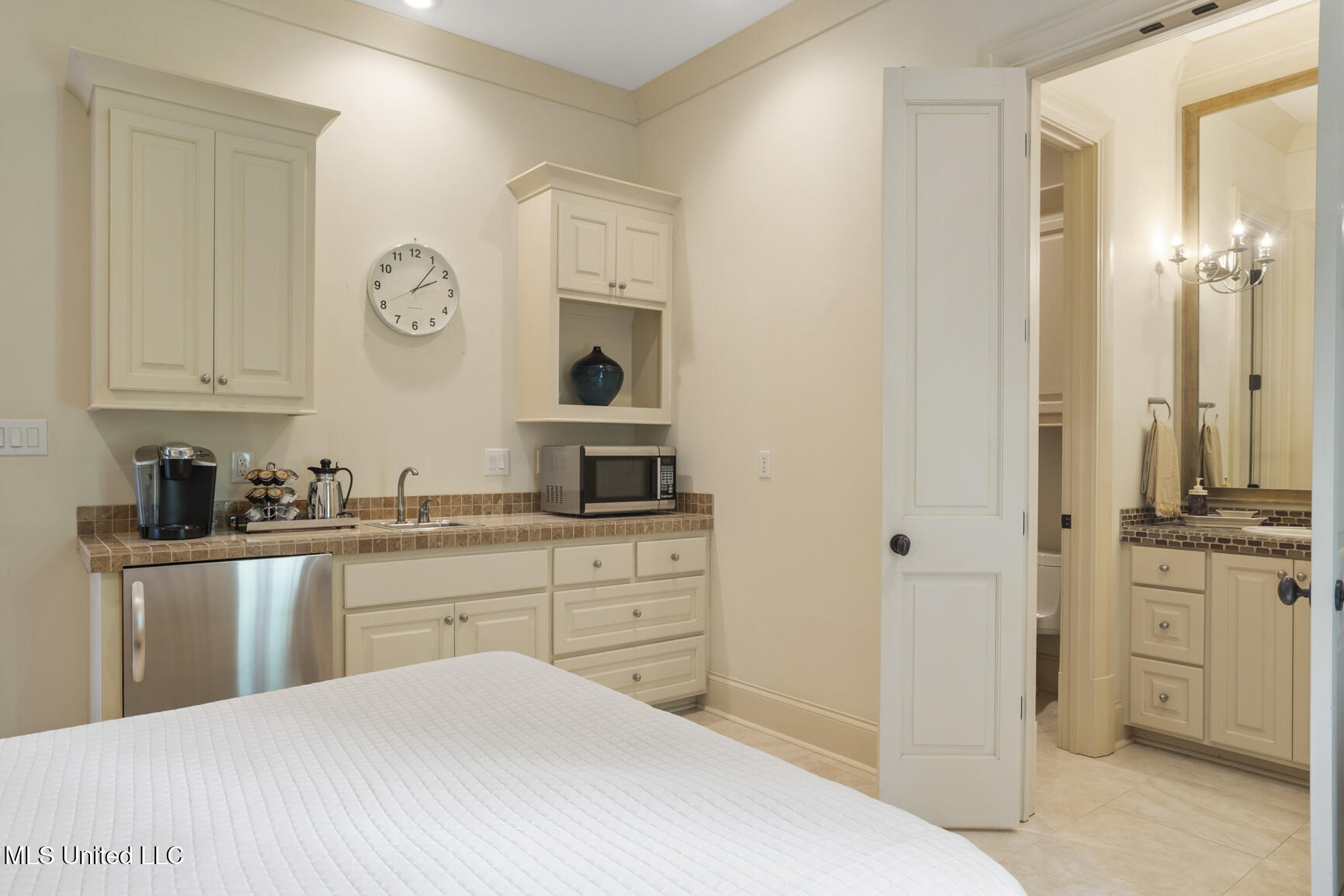 104 Summer Lake Drive