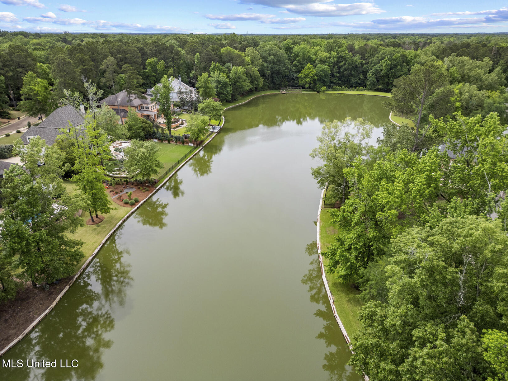 104 Summer Lake Drive