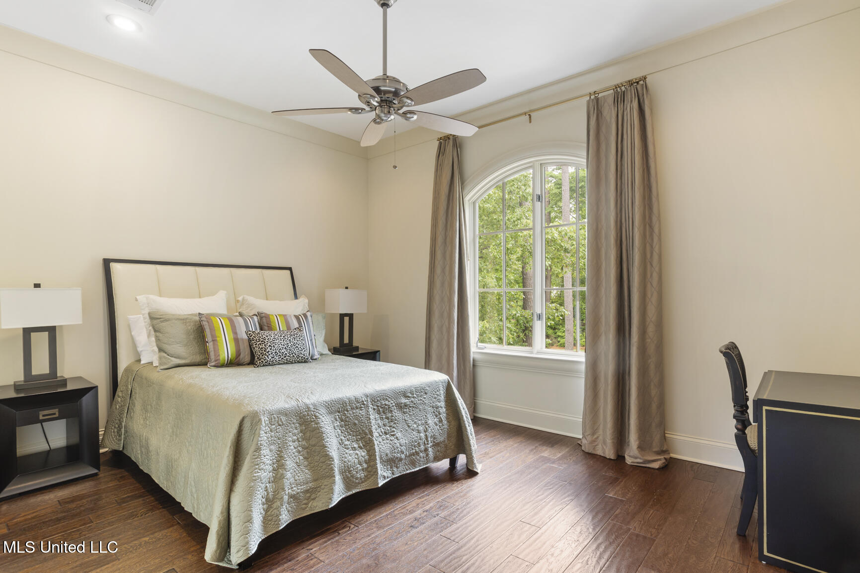 104 Summer Lake Drive