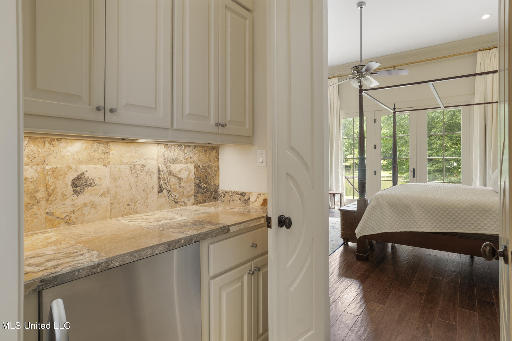 104 Summer Lake Drive