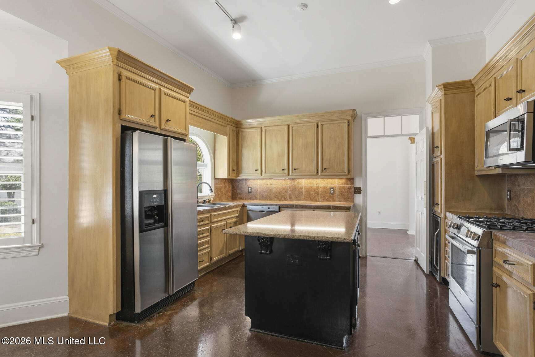 5366 Carolwood Drive