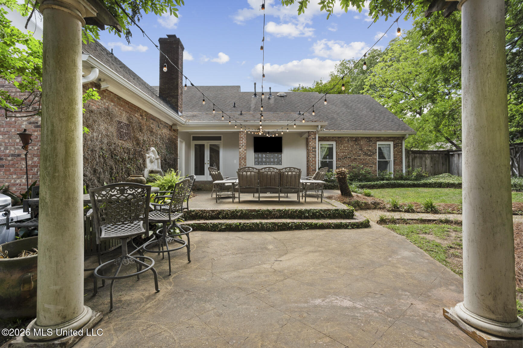 5366 Carolwood Drive