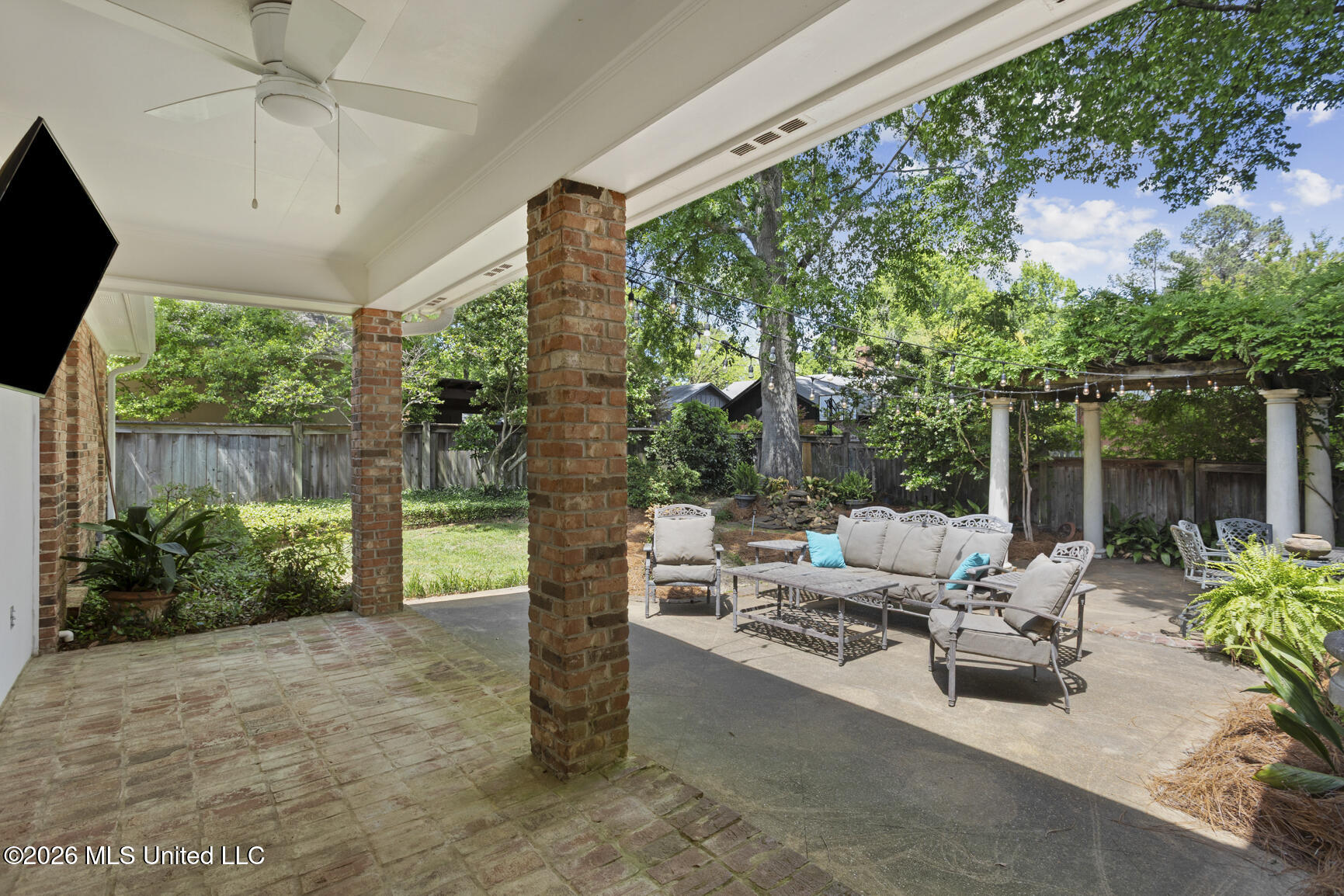 5366 Carolwood Drive