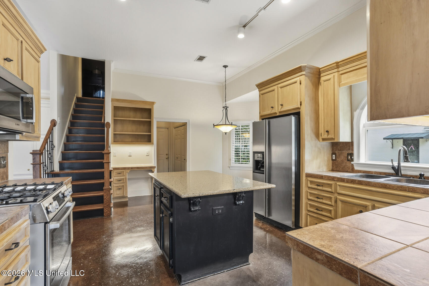 5366 Carolwood Drive