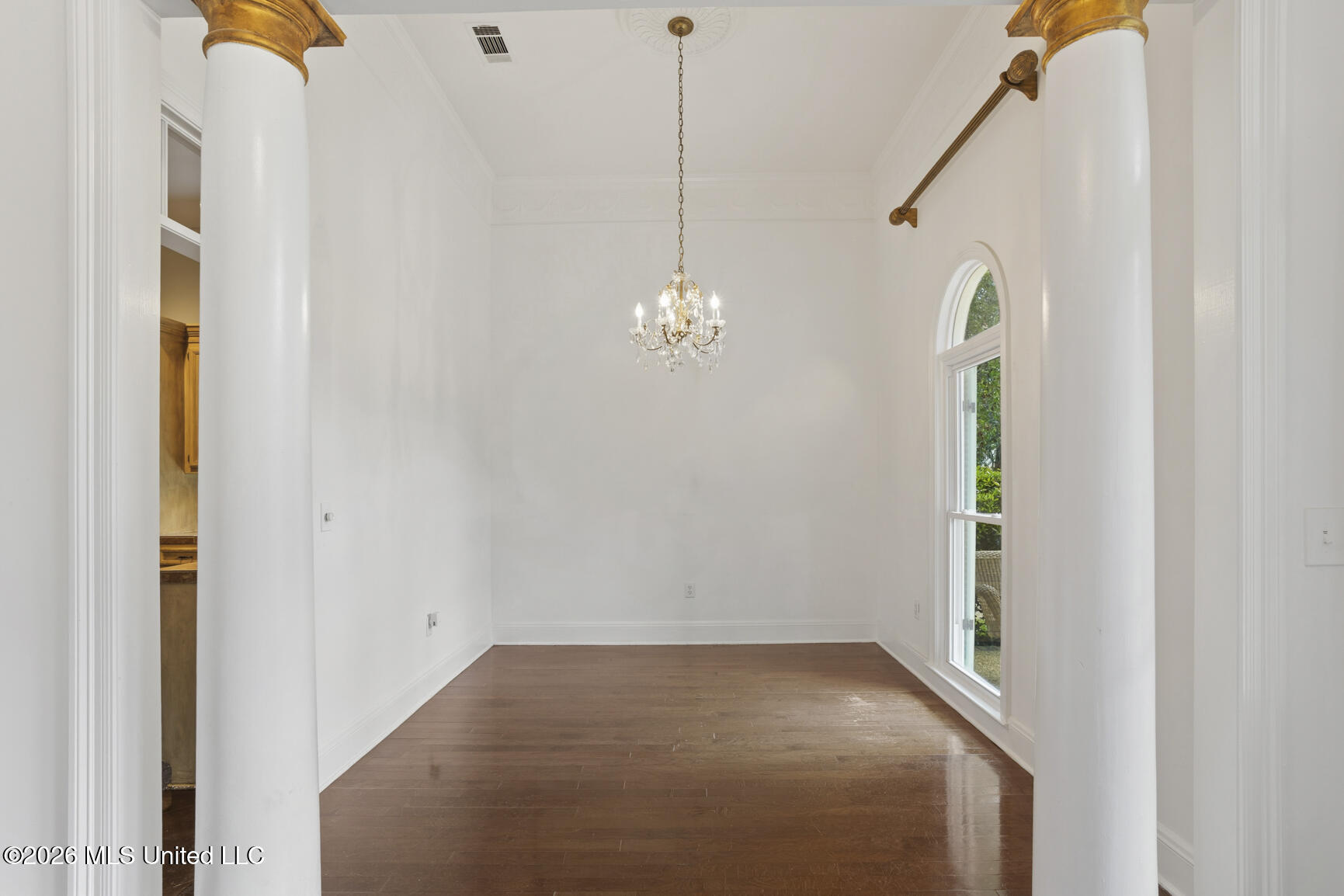 5366 Carolwood Drive