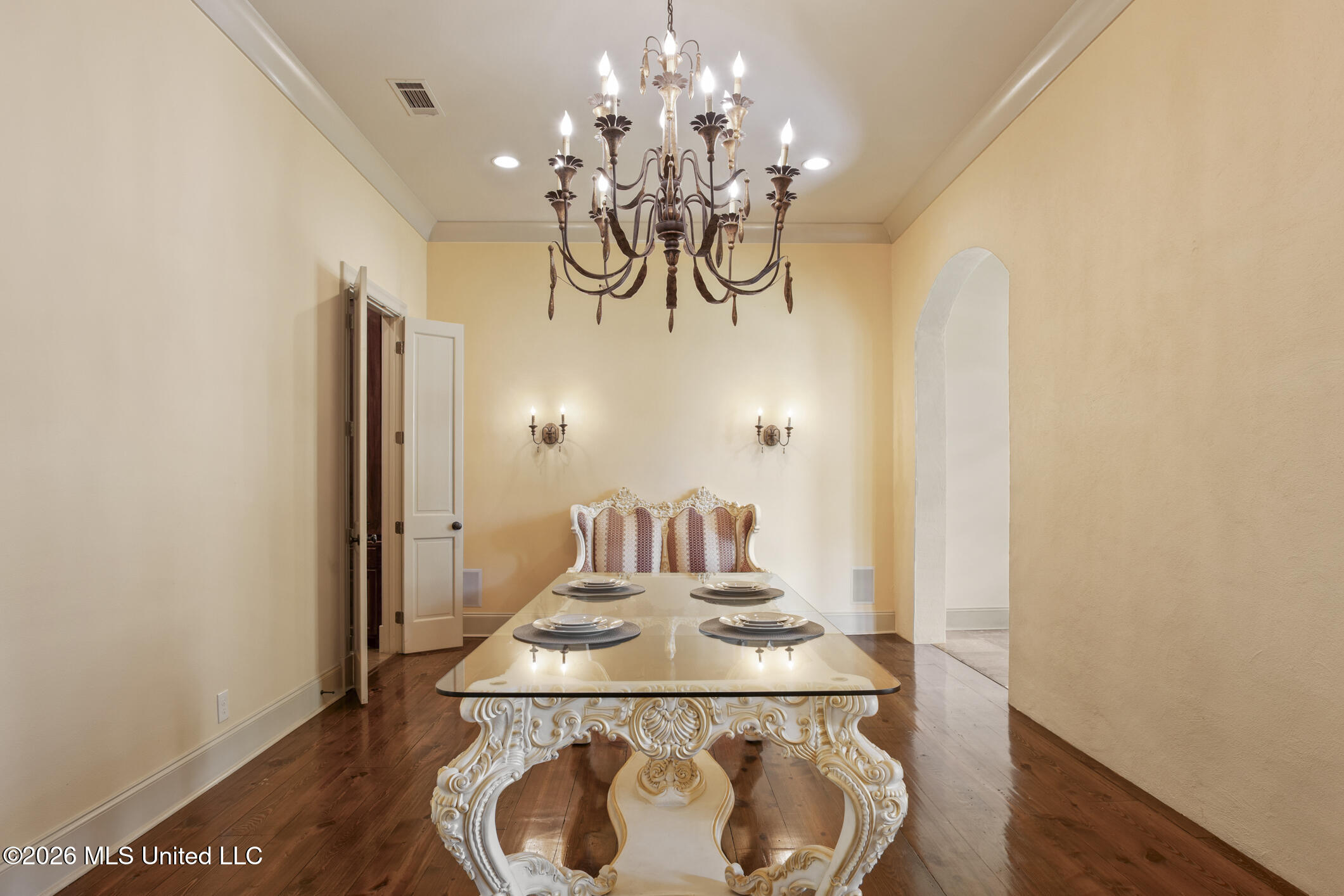 130 Bridgewater Crossing