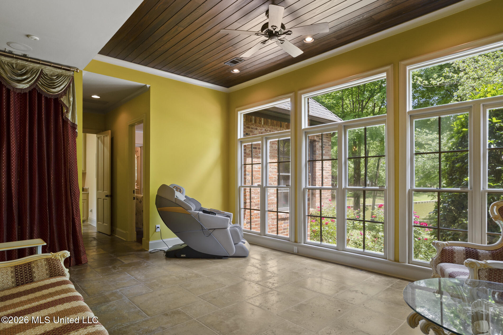 130 Bridgewater Crossing