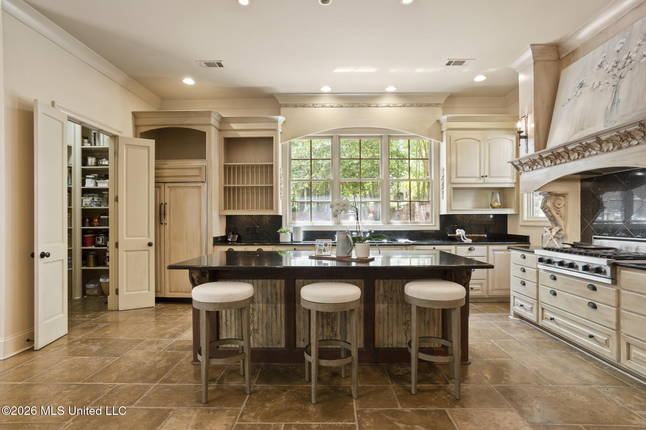 130 Bridgewater Crossing