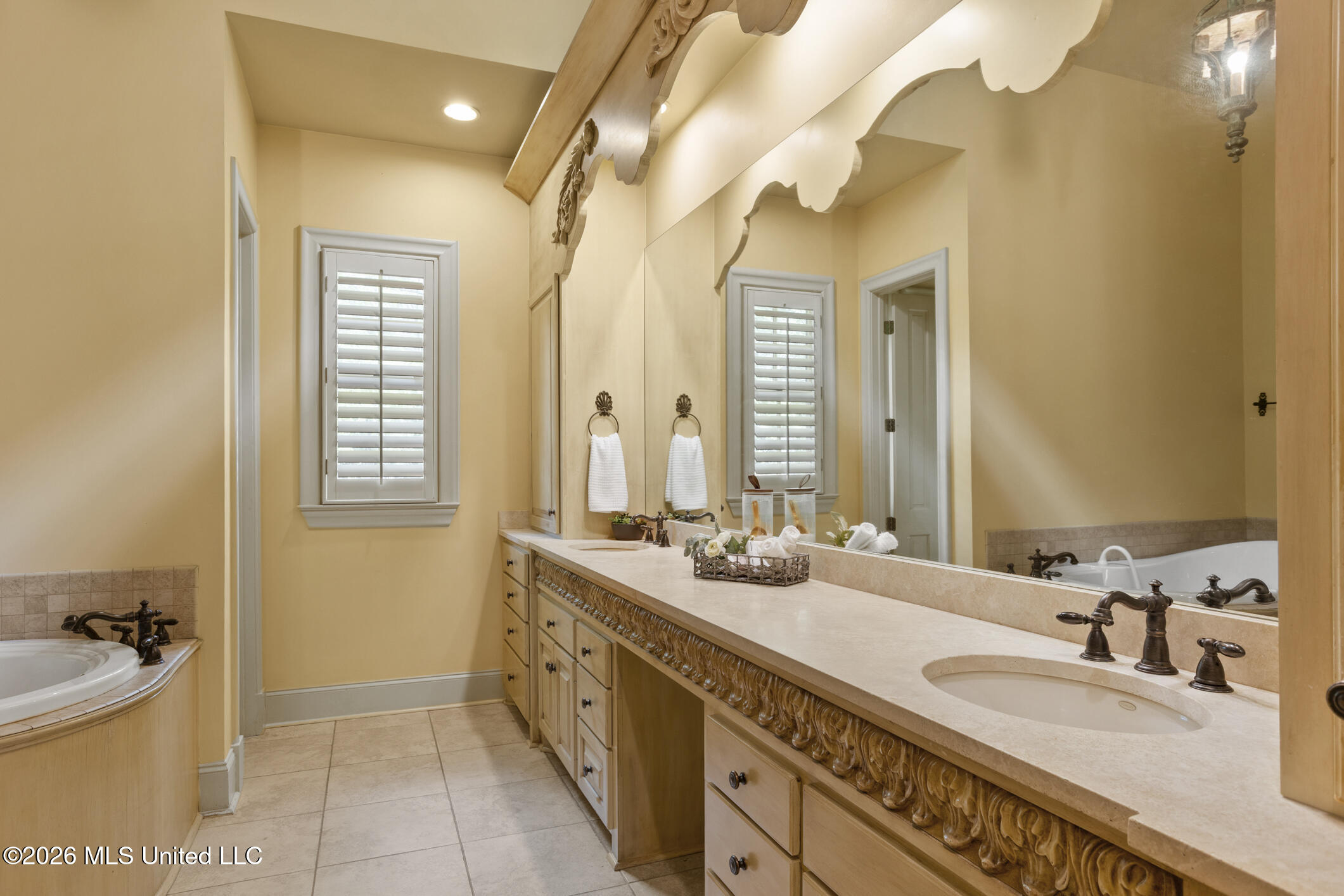 130 Bridgewater Crossing