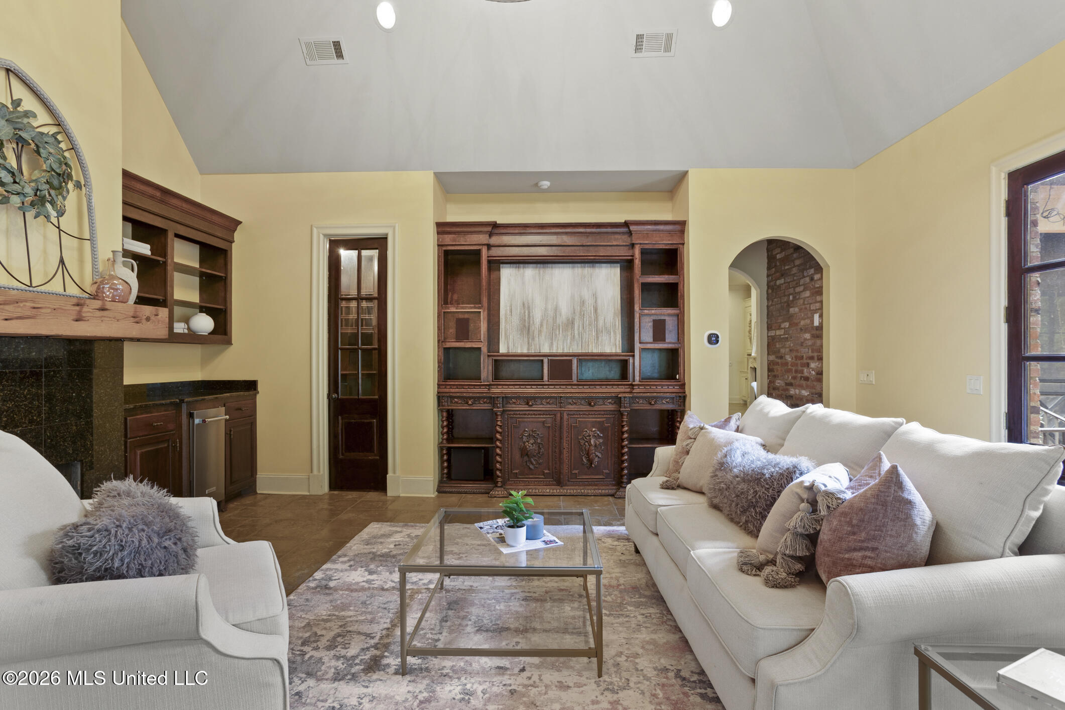 130 Bridgewater Crossing