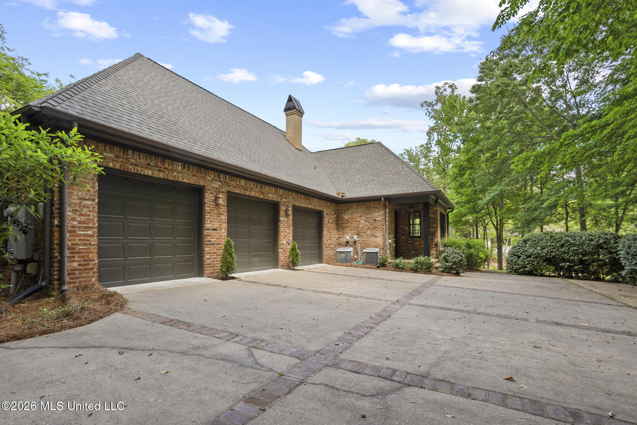 130 Bridgewater Crossing