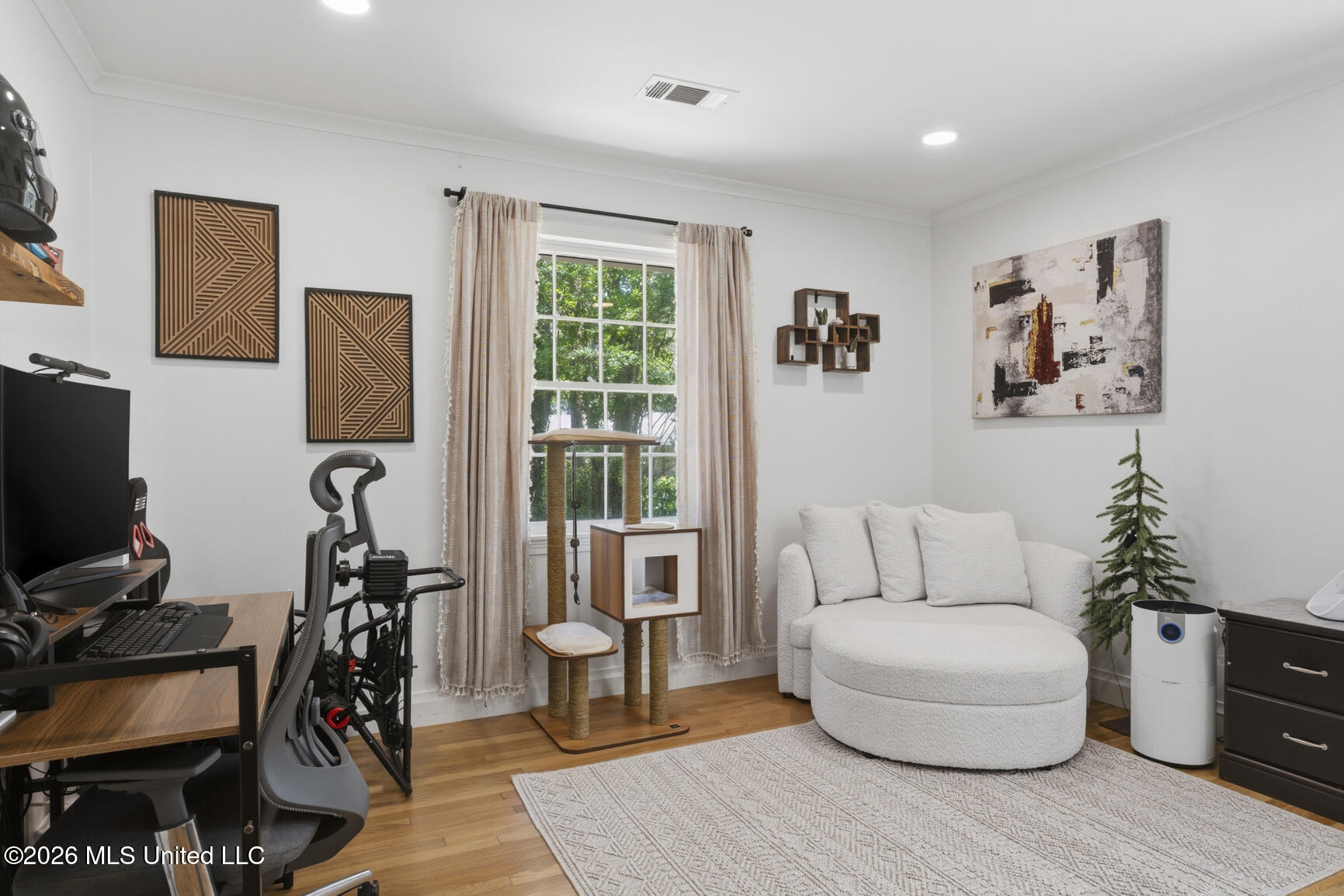 3555 Cowan Place