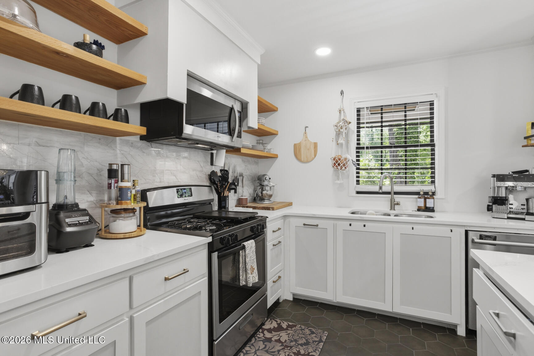3555 Cowan Place