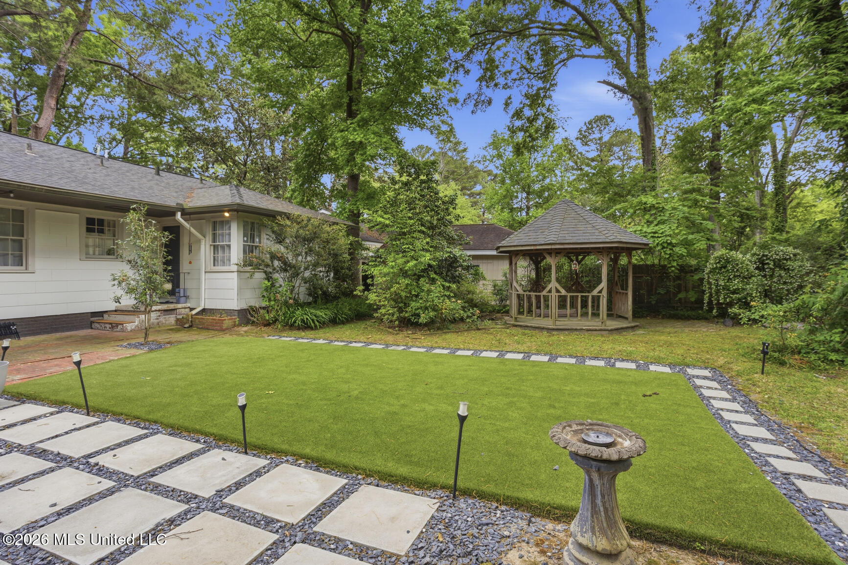 3555 Cowan Place