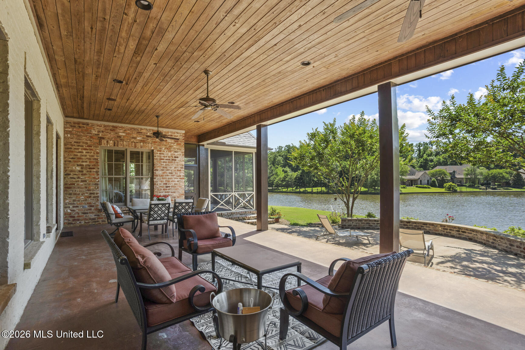 119 Green Glades