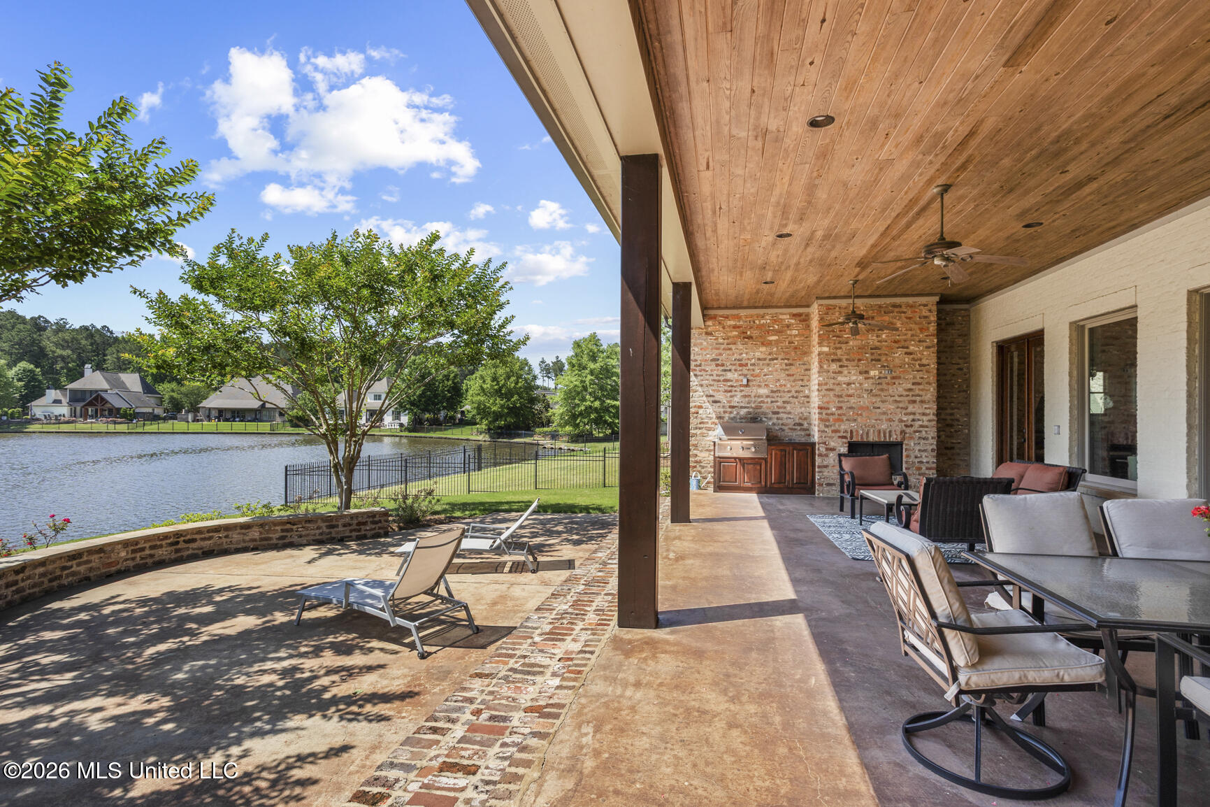 119 Green Glades