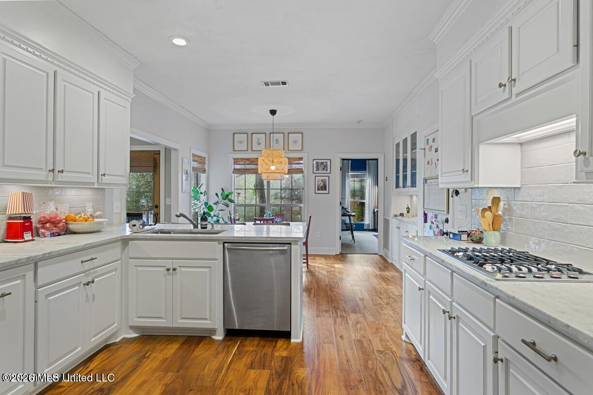 312 Hillchase Drive
