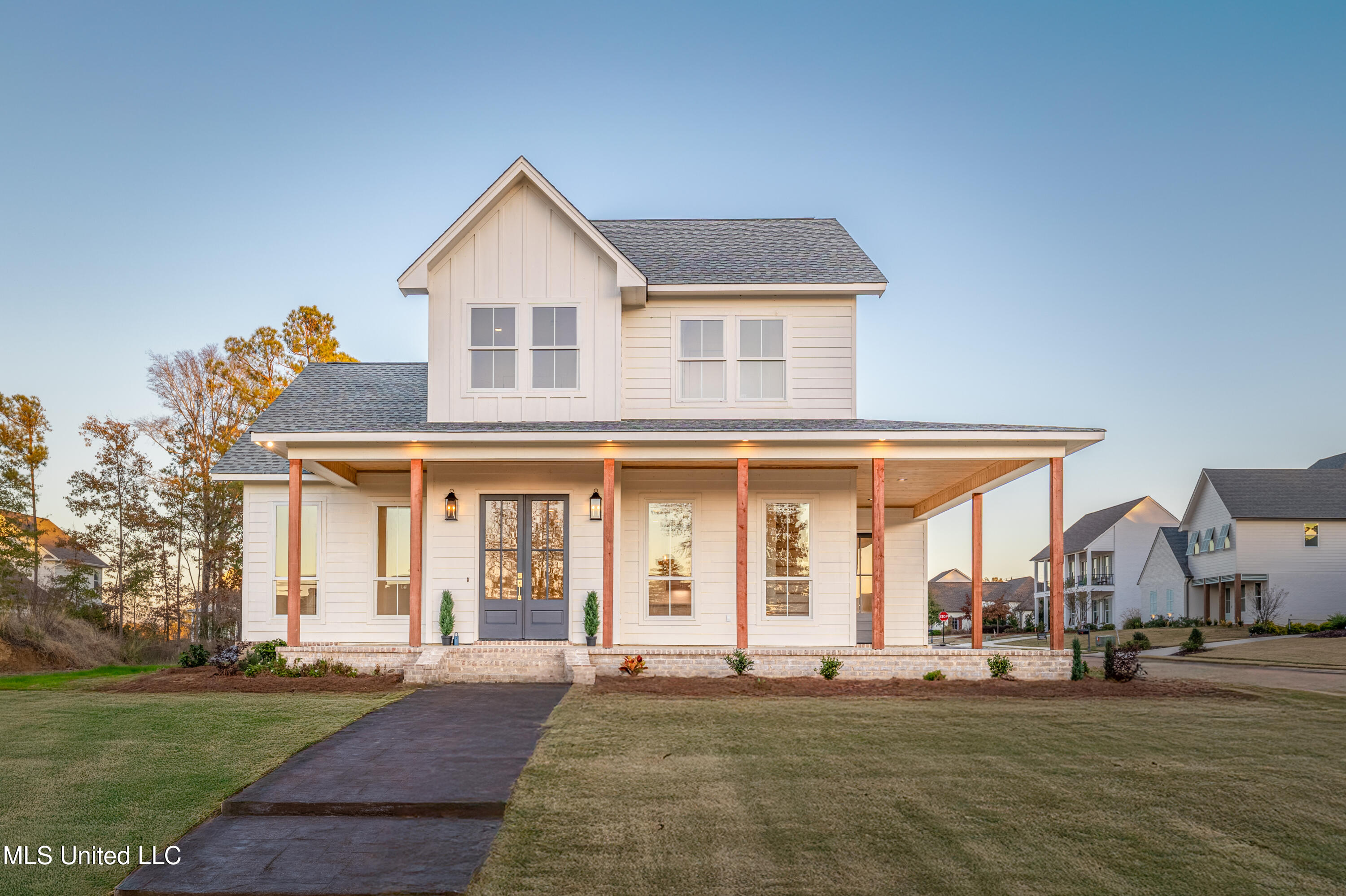 800 Arbor Point