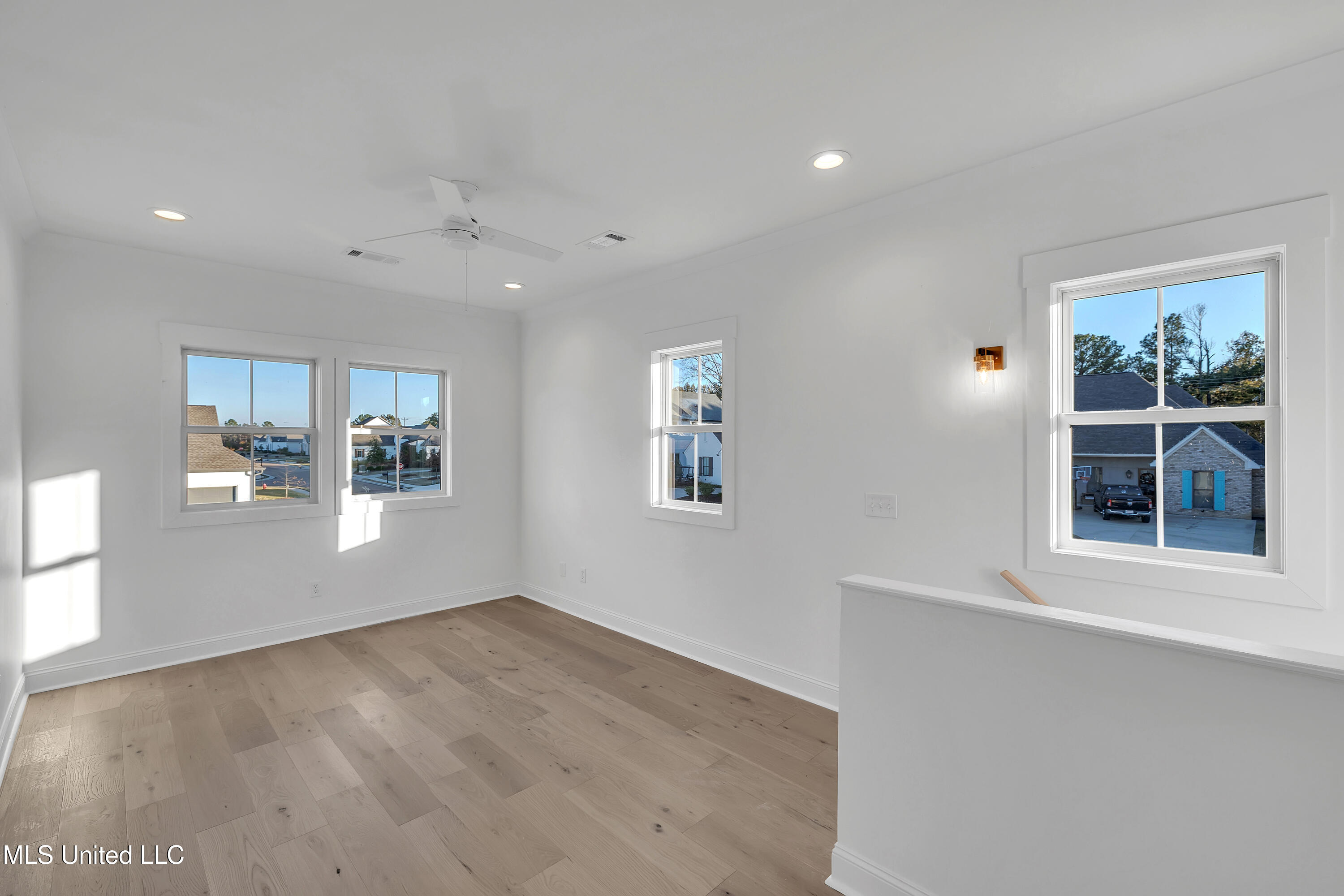 800 Arbor Point