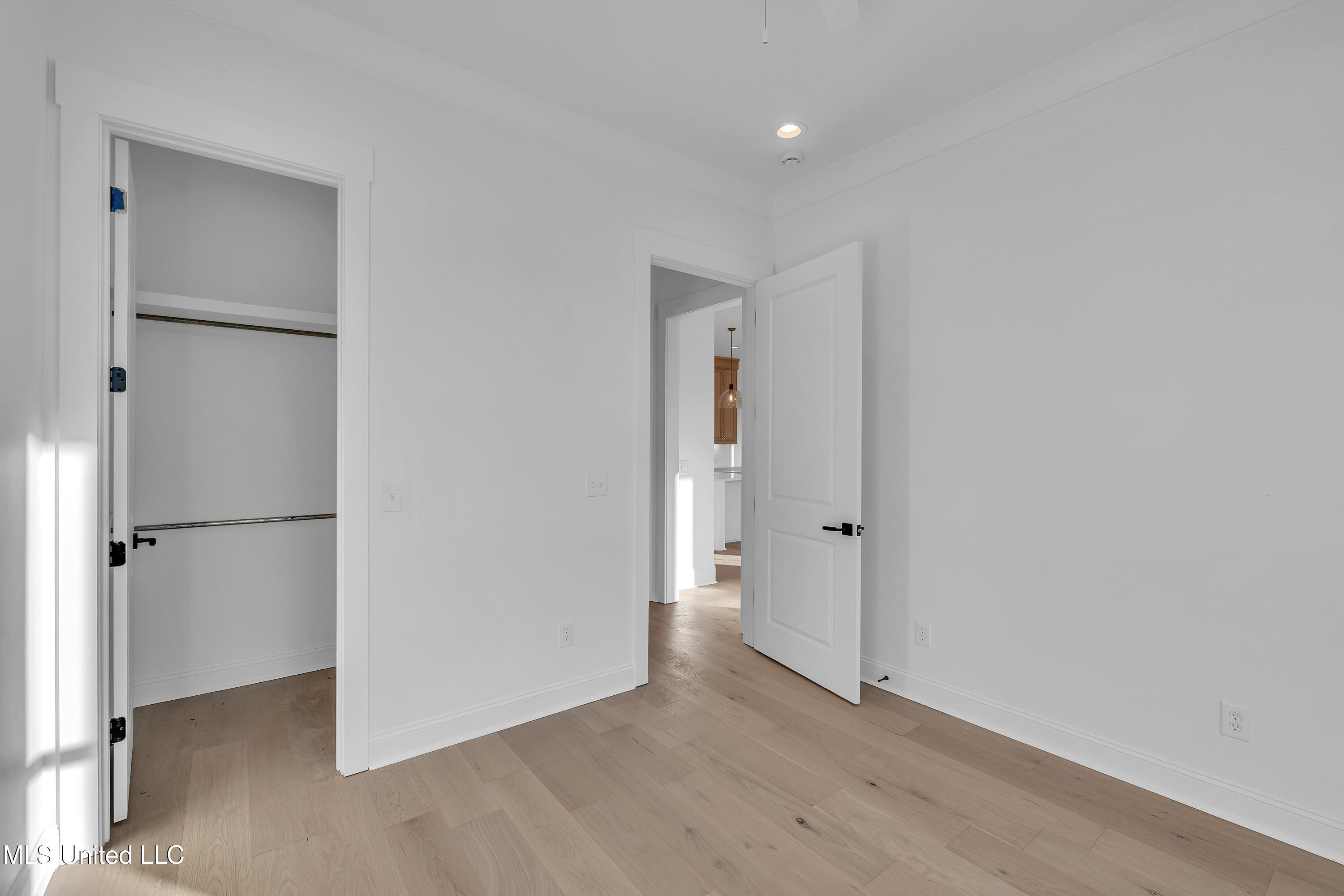 800 Arbor Point