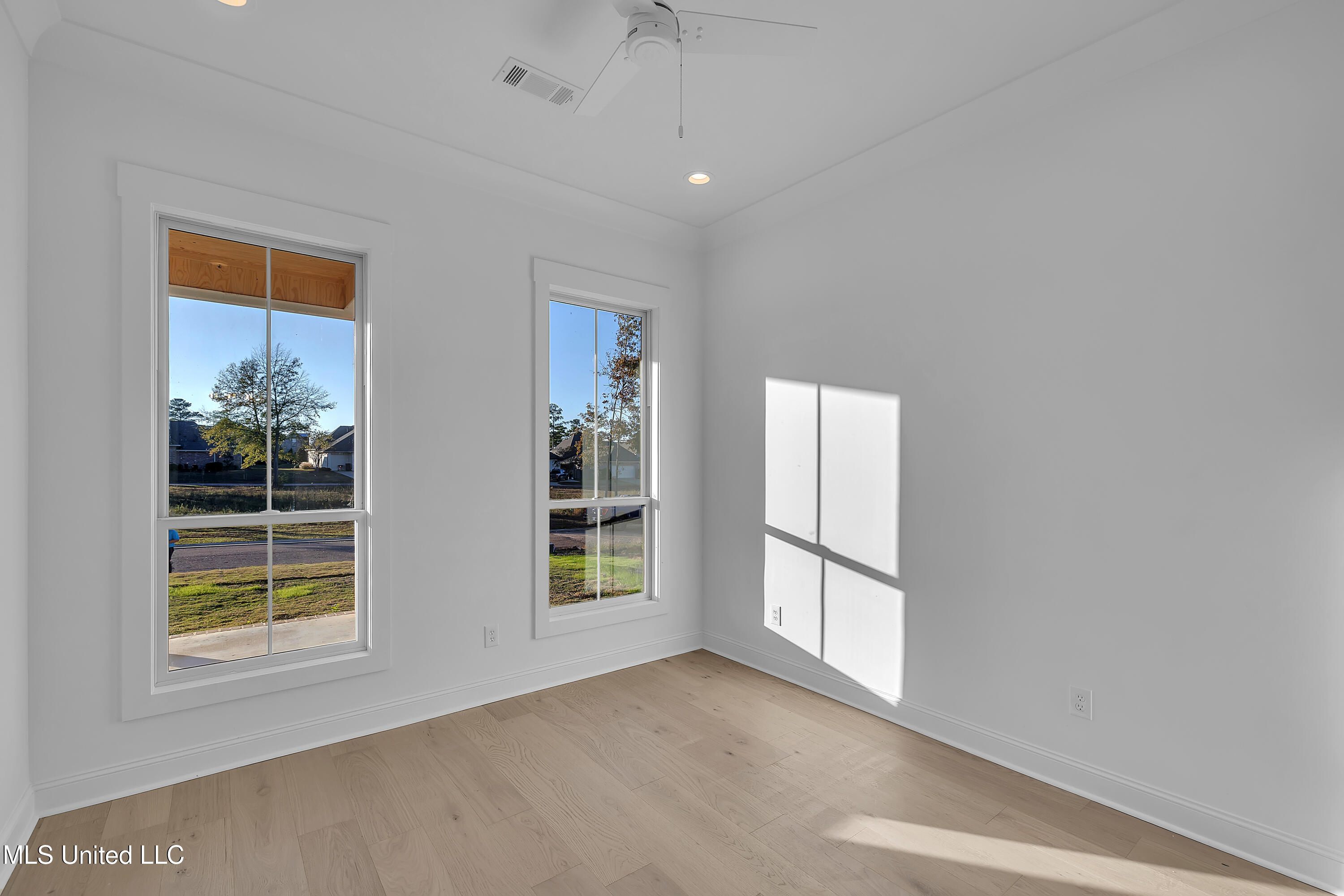 800 Arbor Point