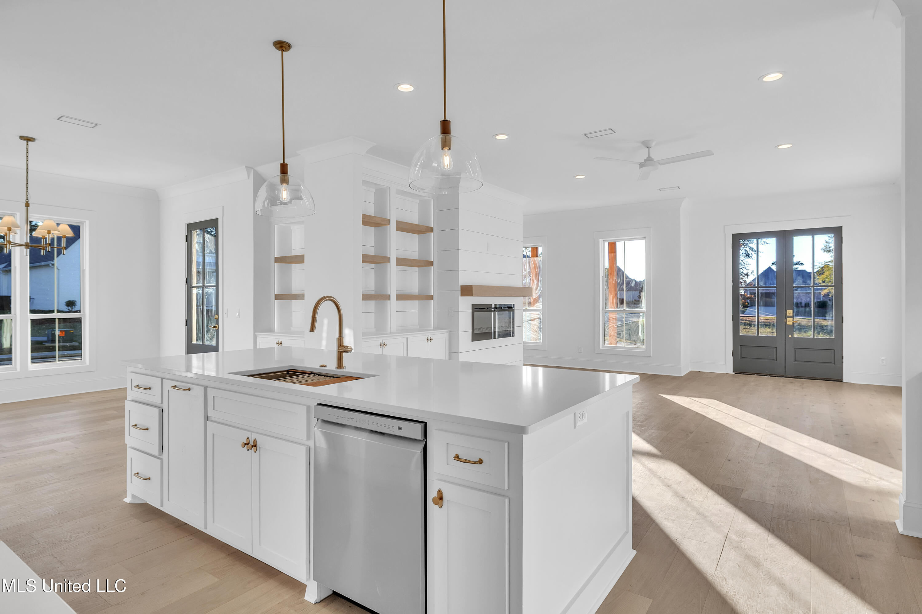 800 Arbor Point