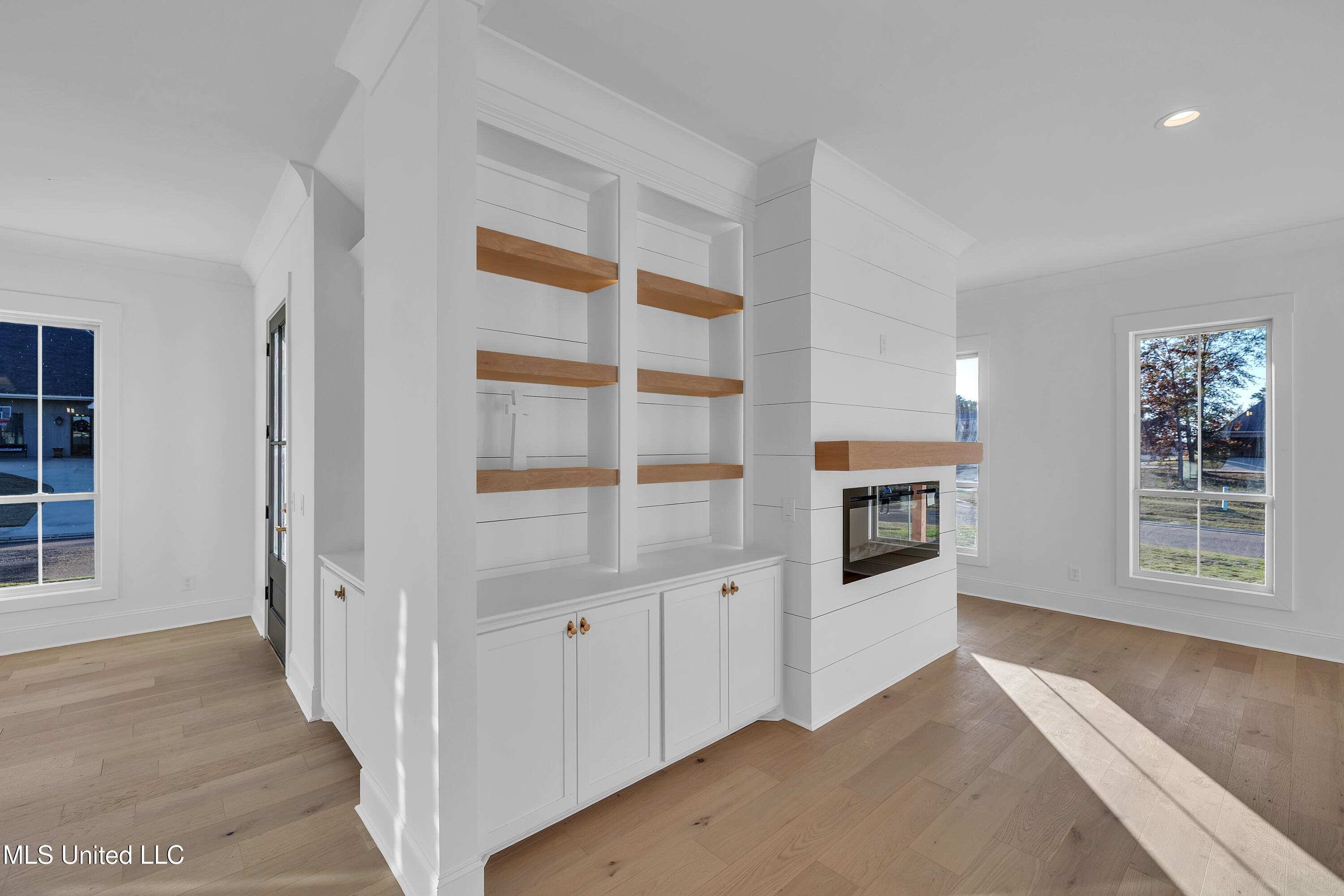 800 Arbor Point