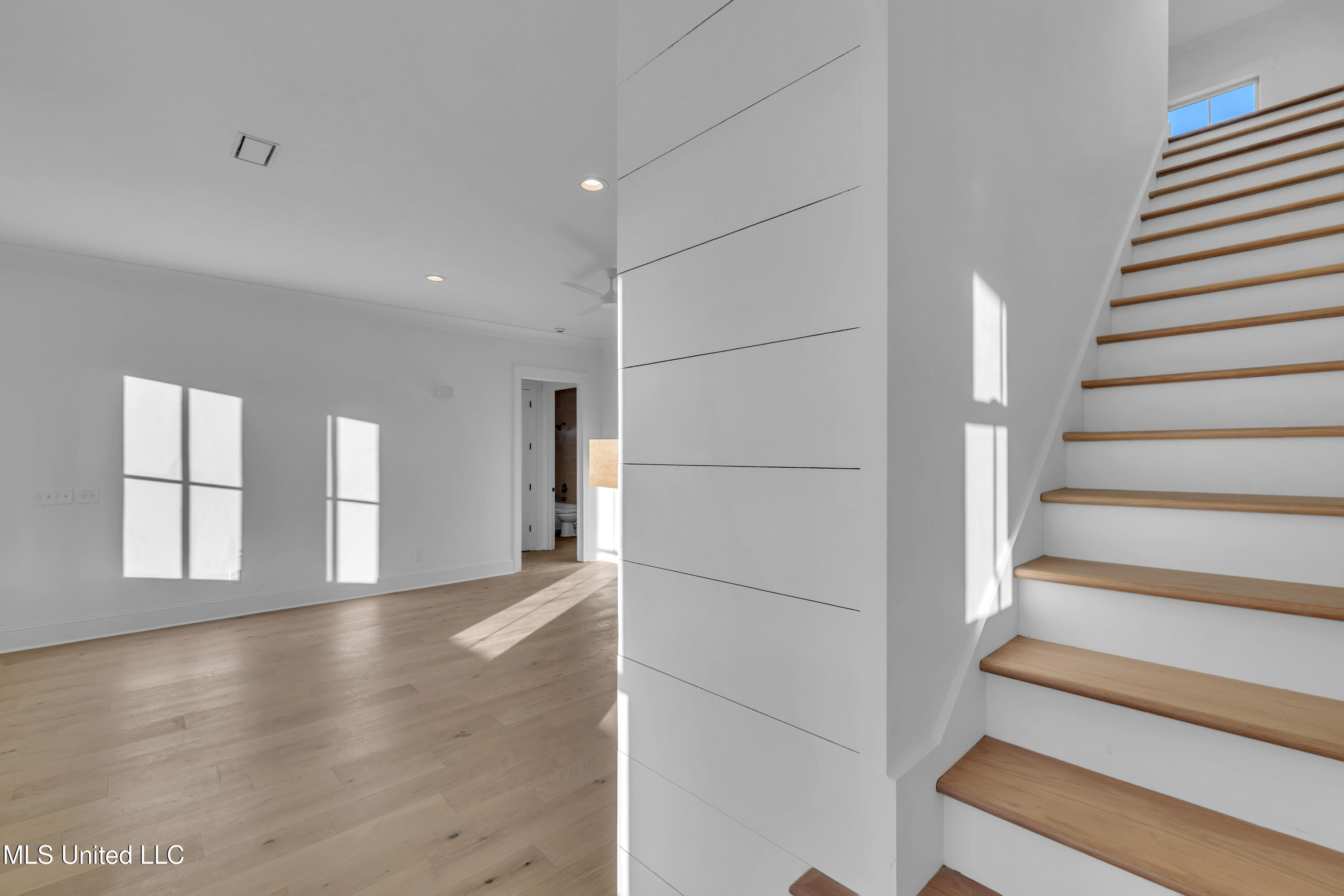 800 Arbor Point