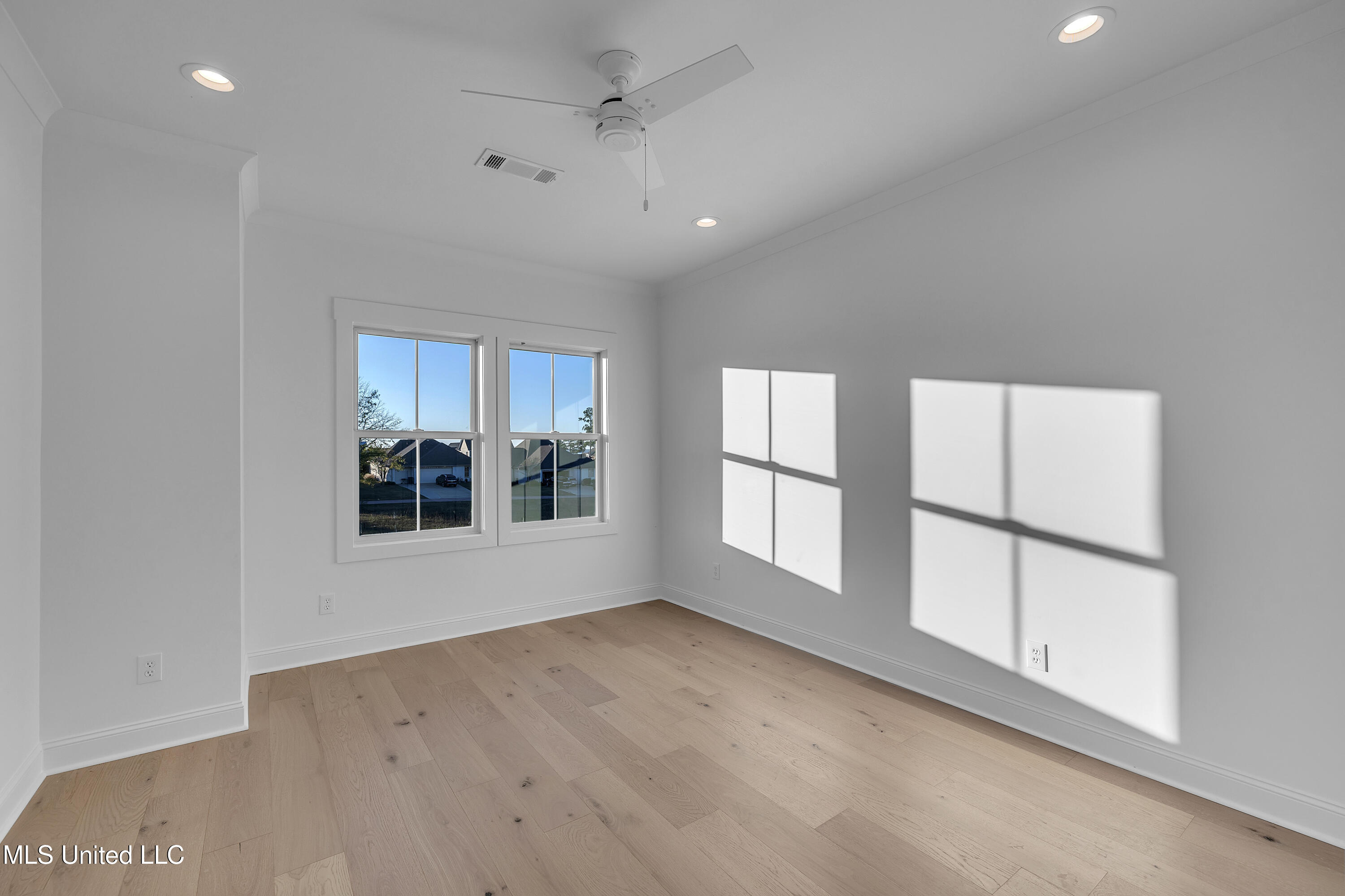 800 Arbor Point