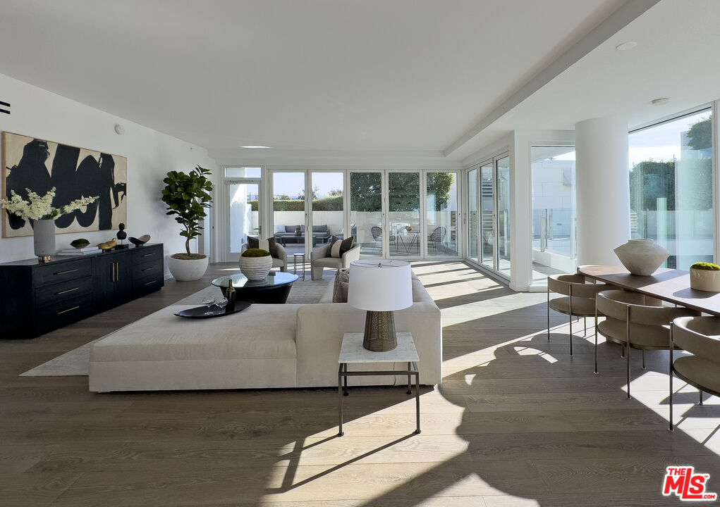 9000 W 3rd St Unit: 309