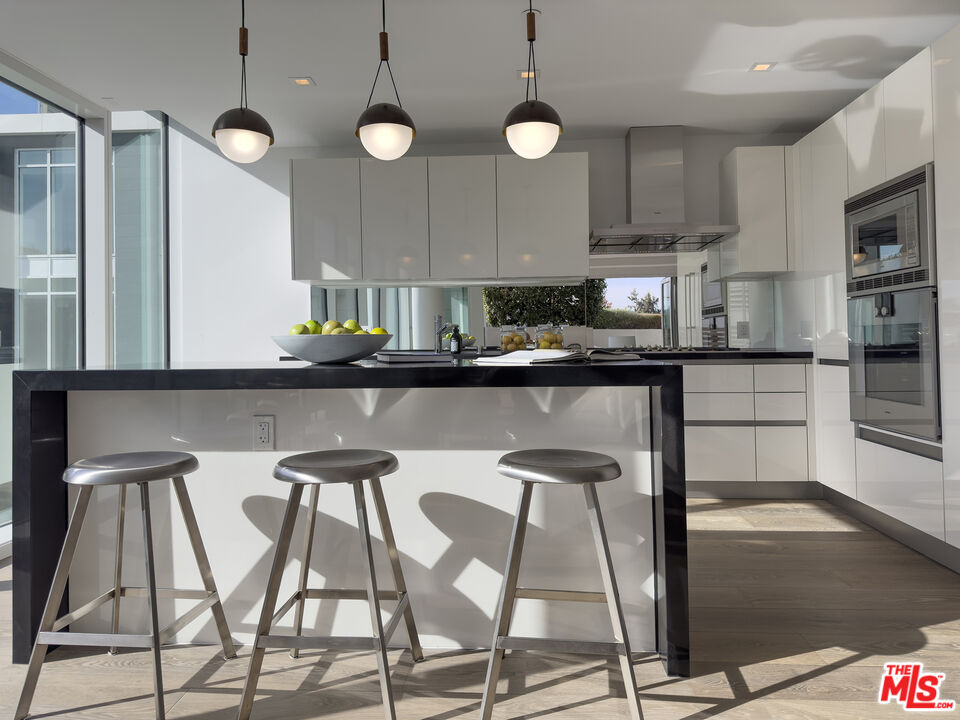 9000 W 3rd St Unit: 309